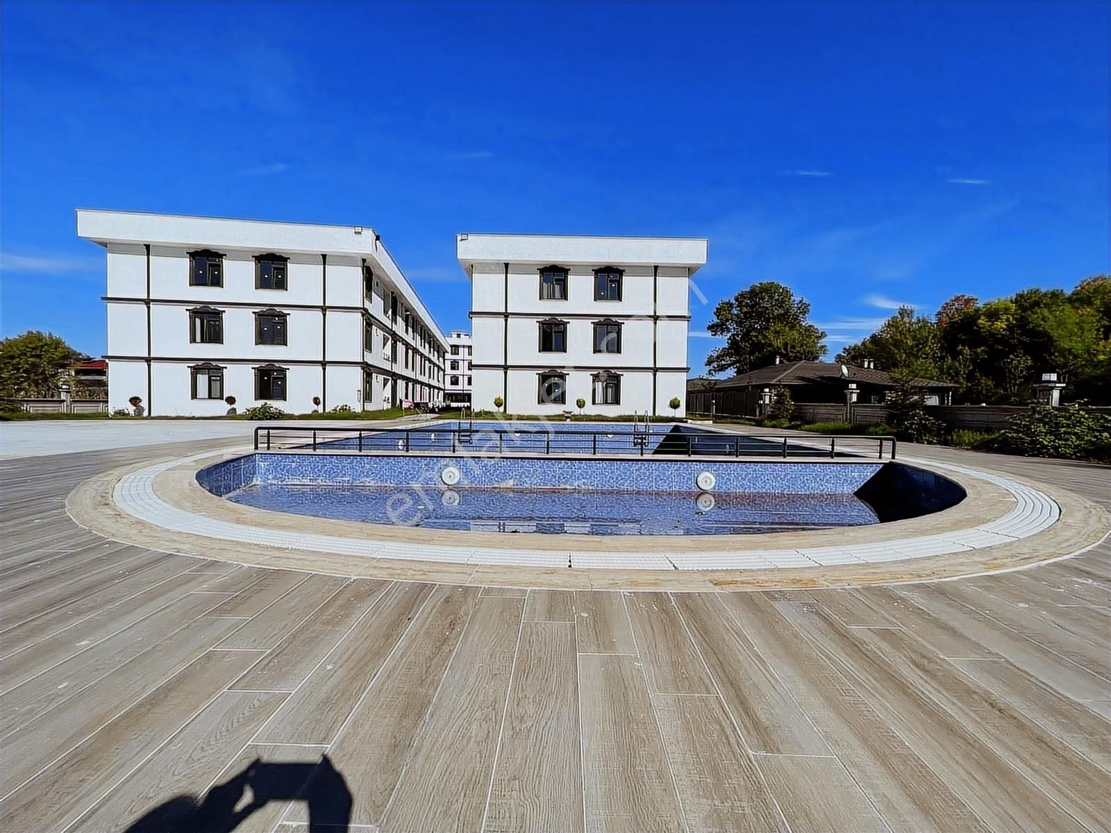 Havuzlu Sıfır Teraslı 2+1 Fırsat Dairemiz