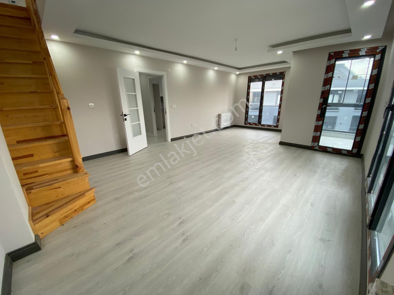 Başokur'dan Bahçelievler Bahçelinizam'da 3+2 Sıfır Dublex - Görsel 2