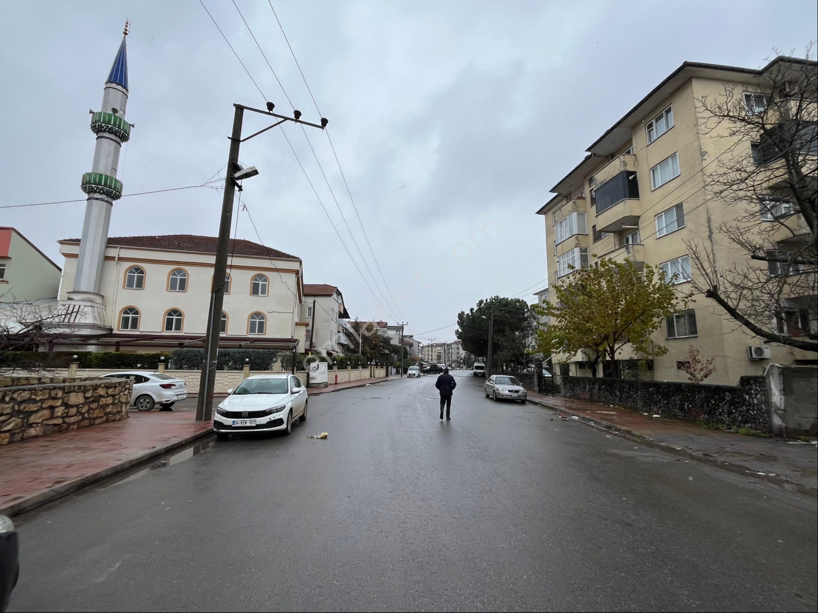 Kapalı Spor Salonu Karşısı Bahçeli 2+1 Daire - Görsel 4