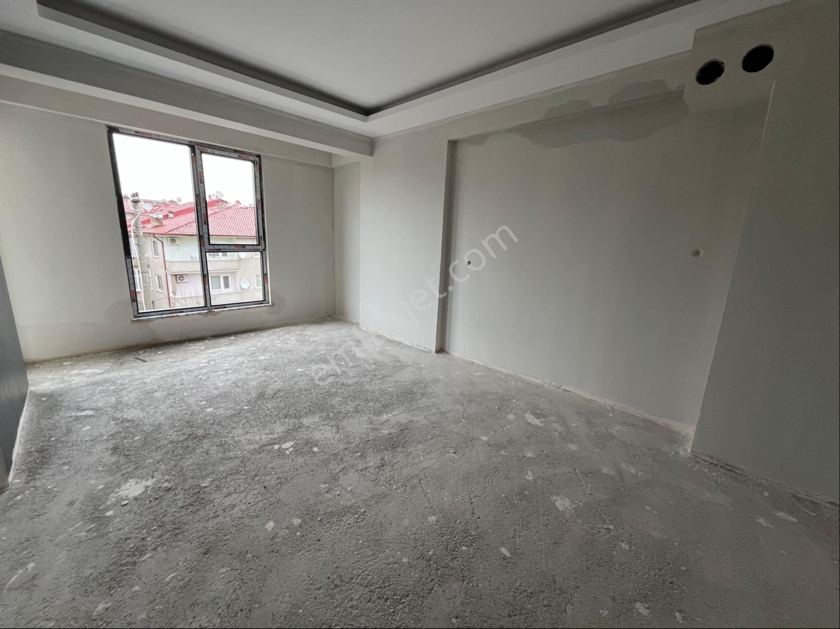 Kapalı Spor Salonu Karşısı Bahçeli 2+1 Daire - Görsel 8