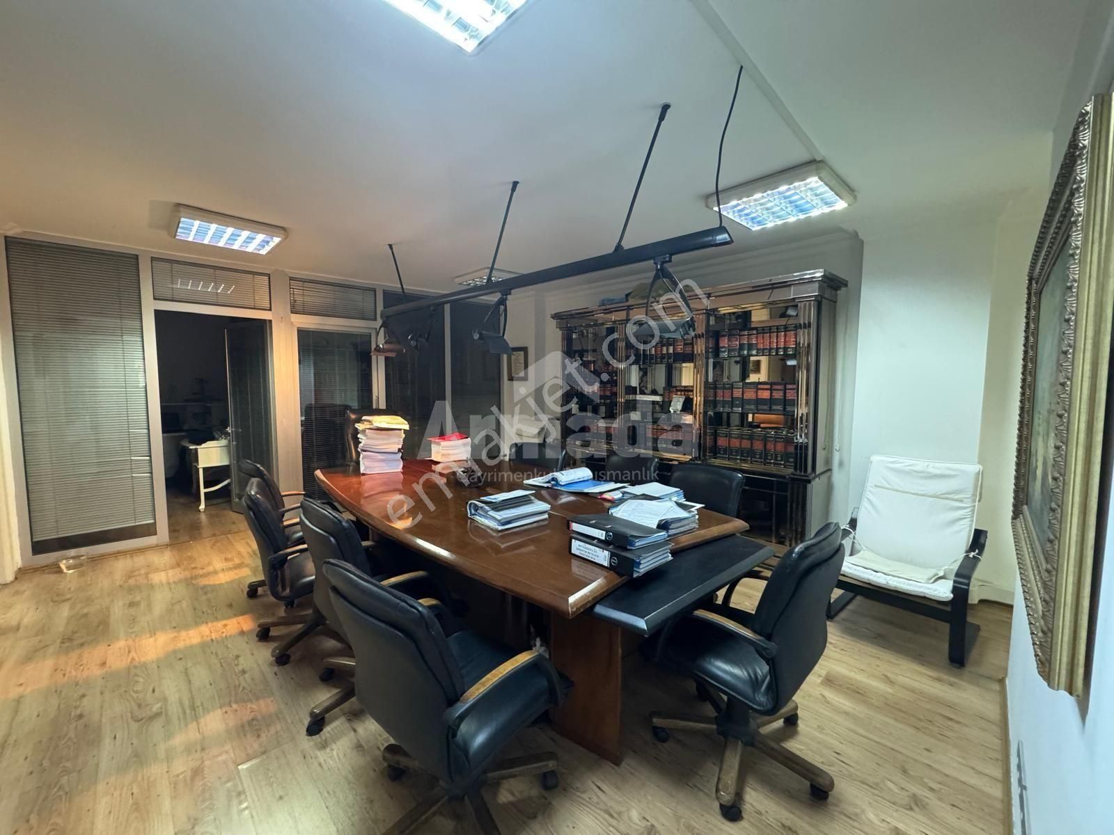 İstanbul Şişli Cumhuriyet Caddesi Üzerinde Satılık Ofis - Görsel 4