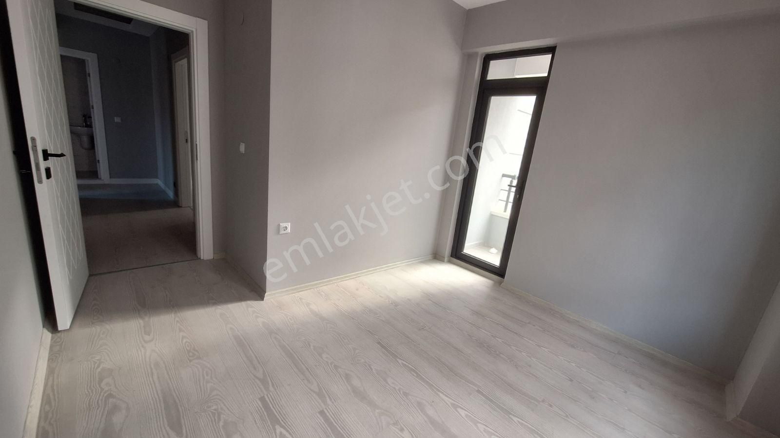 Kışla Mahallesi Cadde Üzeri | Önü Kapanmaz | Lüks 3+1 Daire - Görsel 17