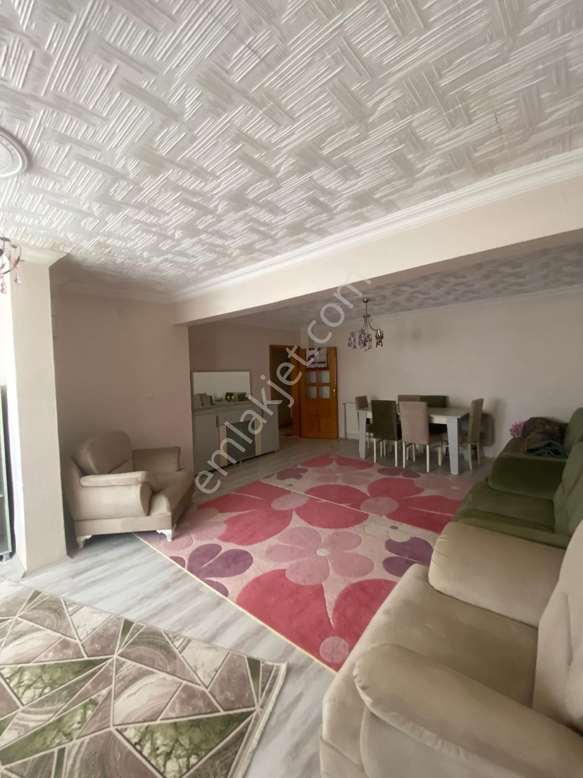 5-şeker Emlak Yeni Mah.3+1-160 M2 Eşyalı Kiralık Daire