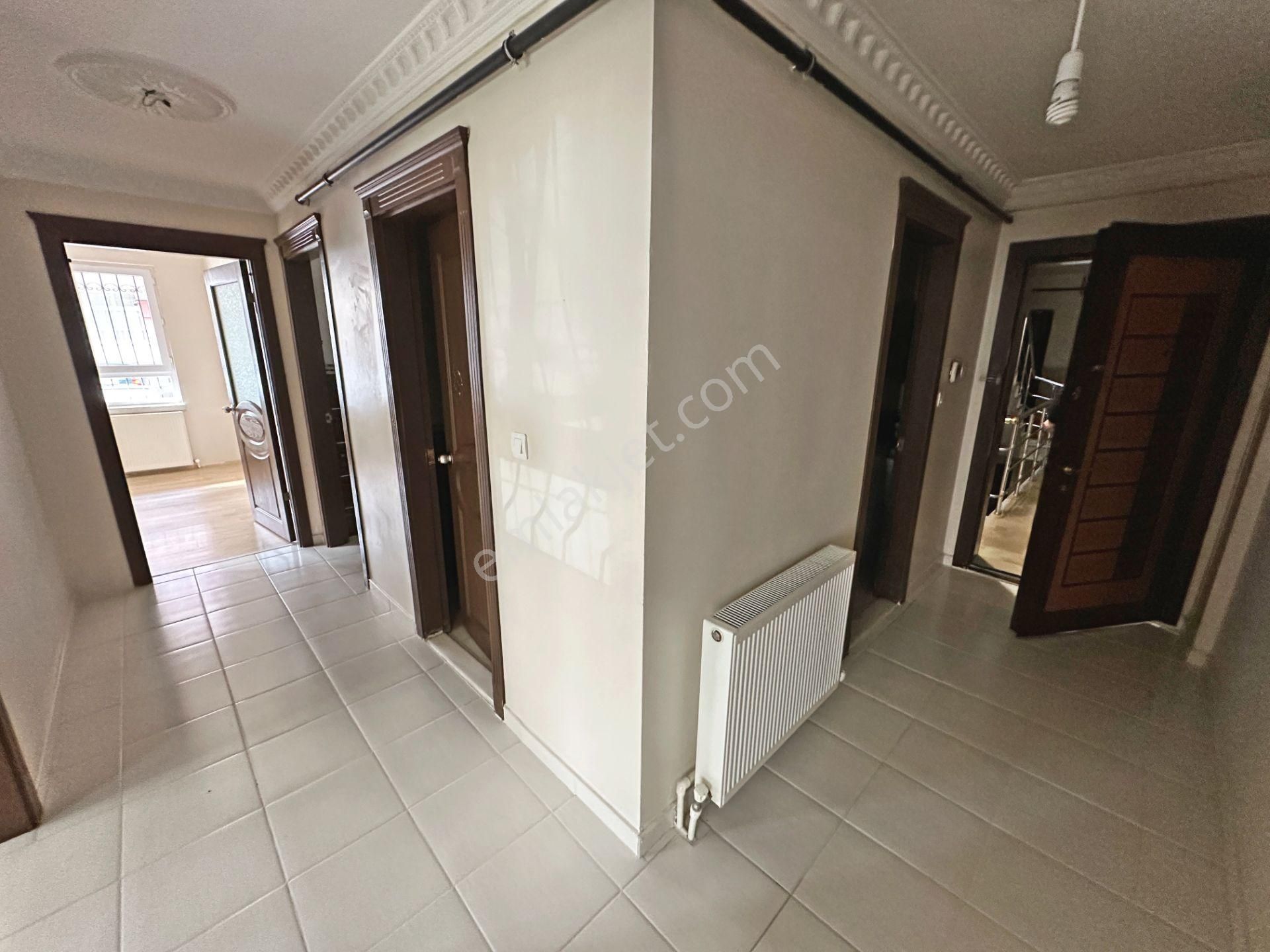 30 Ağustos Okul Yakınında Yapılı Balkonlu 2+1 Kiralık Daire - Görsel 17