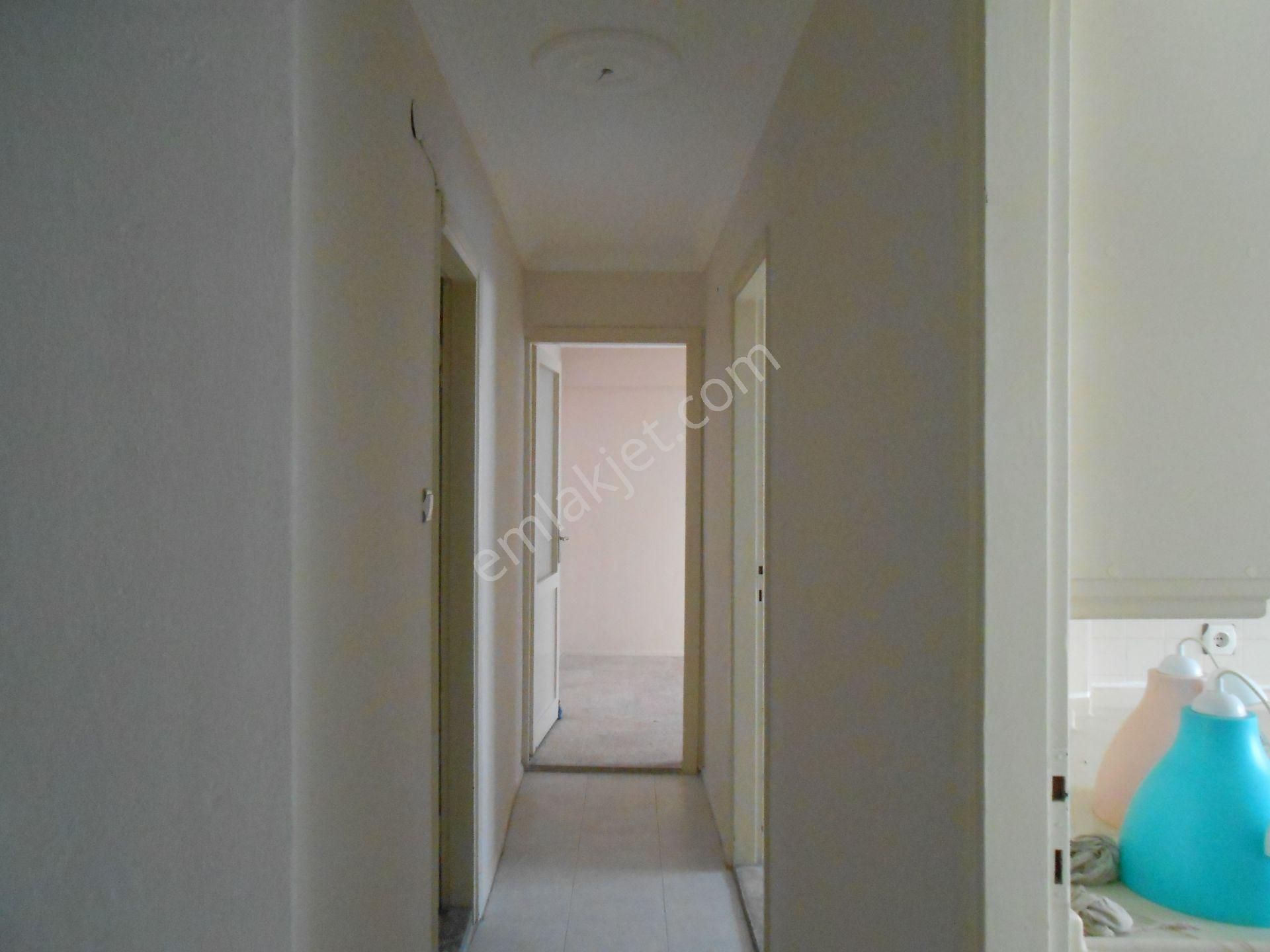 Sahibinden Bayraklı İzban Duragı Sokagında Memur Vb.bekara 2+1 - Görsel 4