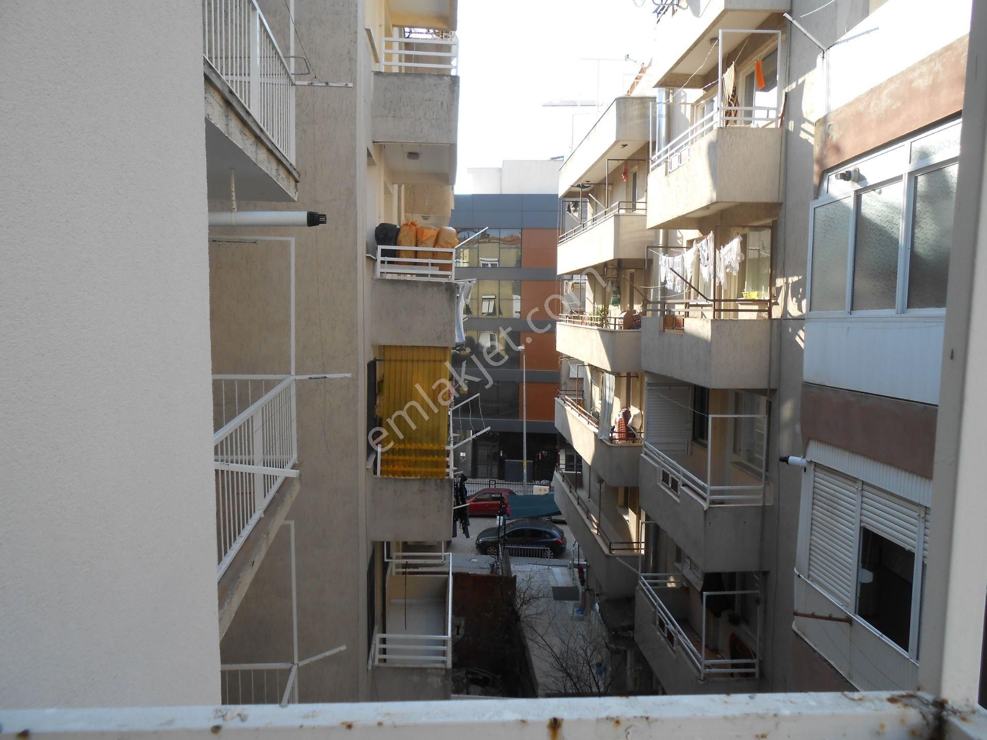 Sahibinden Bayraklı İzban Duragı Sokagında Memur Vb.bekara 2+1 - Görsel 8