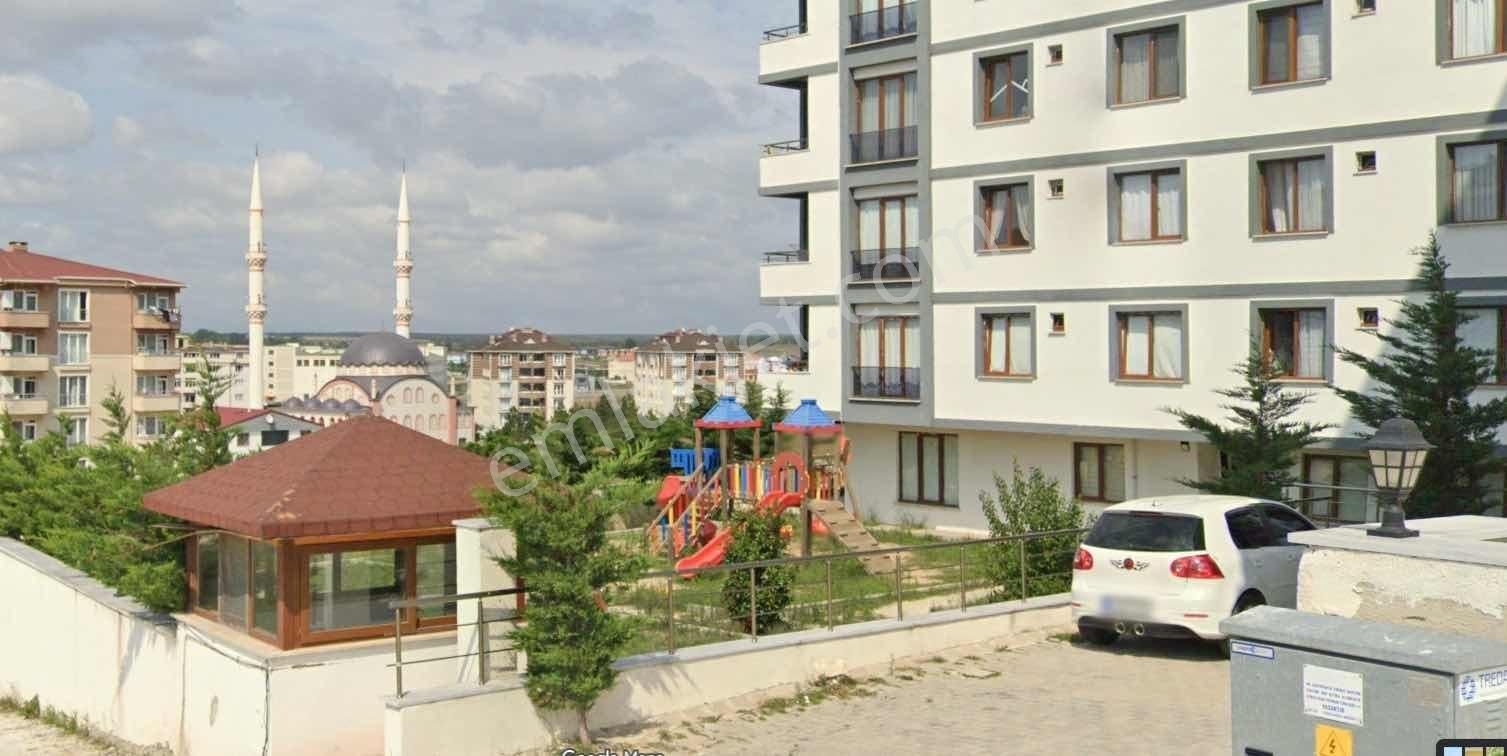 Çerkezköy İstasyon Mahallesinde Bahçe Kullanımlı 2+1 Kiralık - Görsel 30