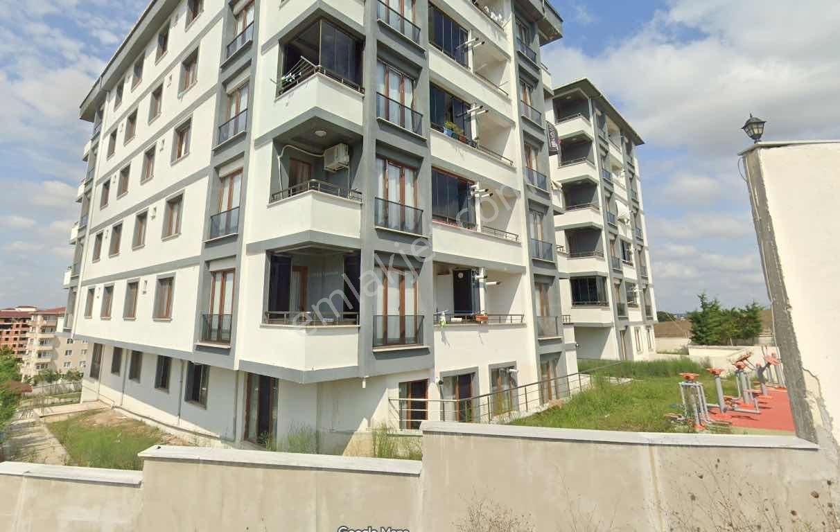 Çerkezköy İstasyon Mahallesinde Bahçe Kullanımlı 2+1 Kiralık - Görsel 18