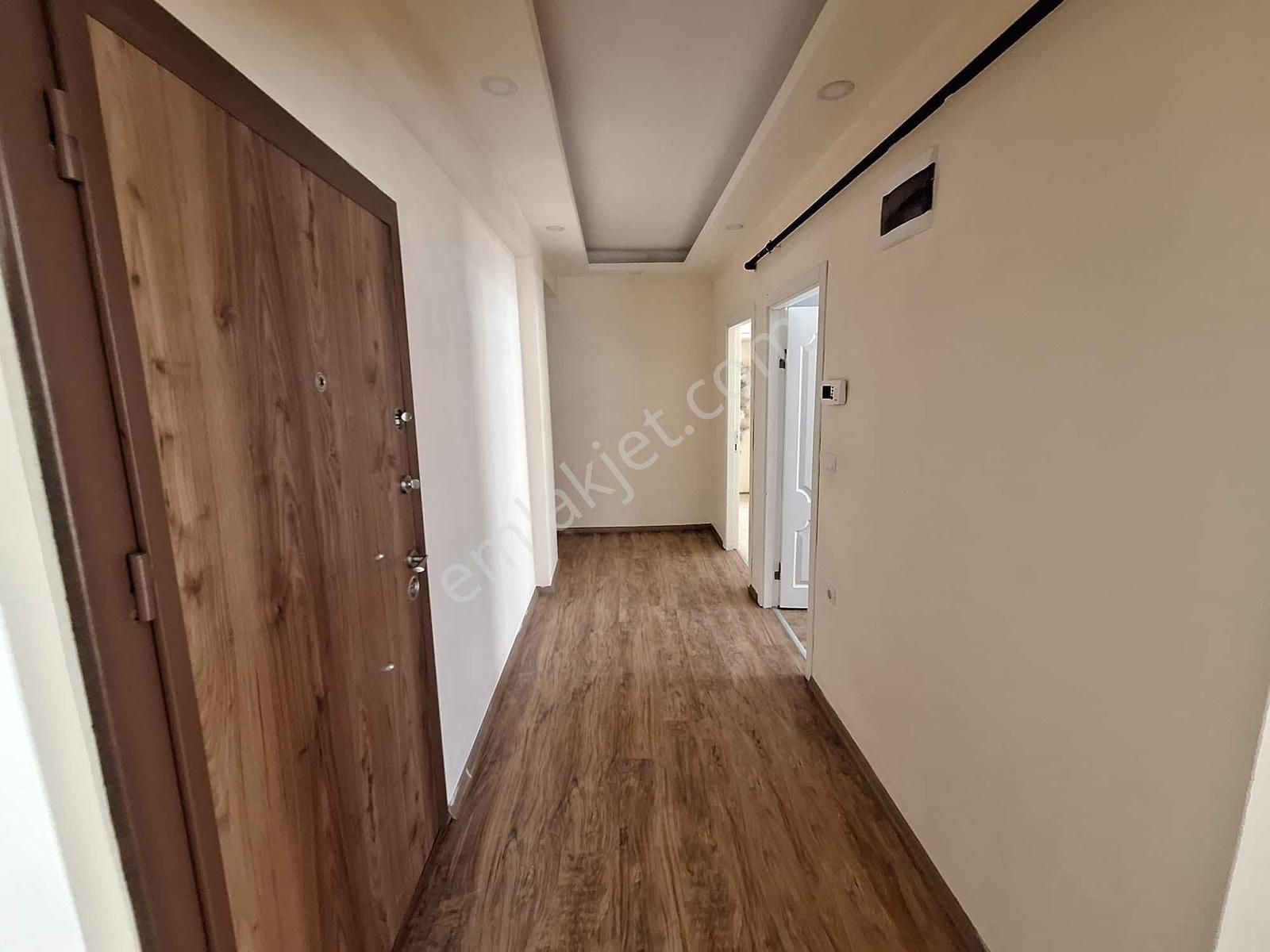 Çerkezköy İstasyon Mahallesinde Bahçe Kullanımlı 2+1 Kiralık - Görsel 15