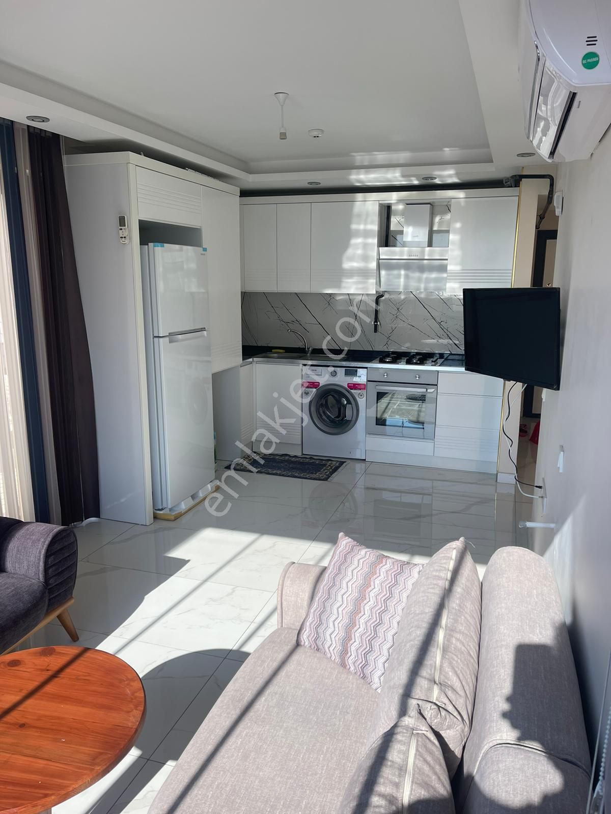 Karınca'dan Menderes'te Deniz Manzaralı Full Eşyalı 1+1kiralık! - Görsel 3