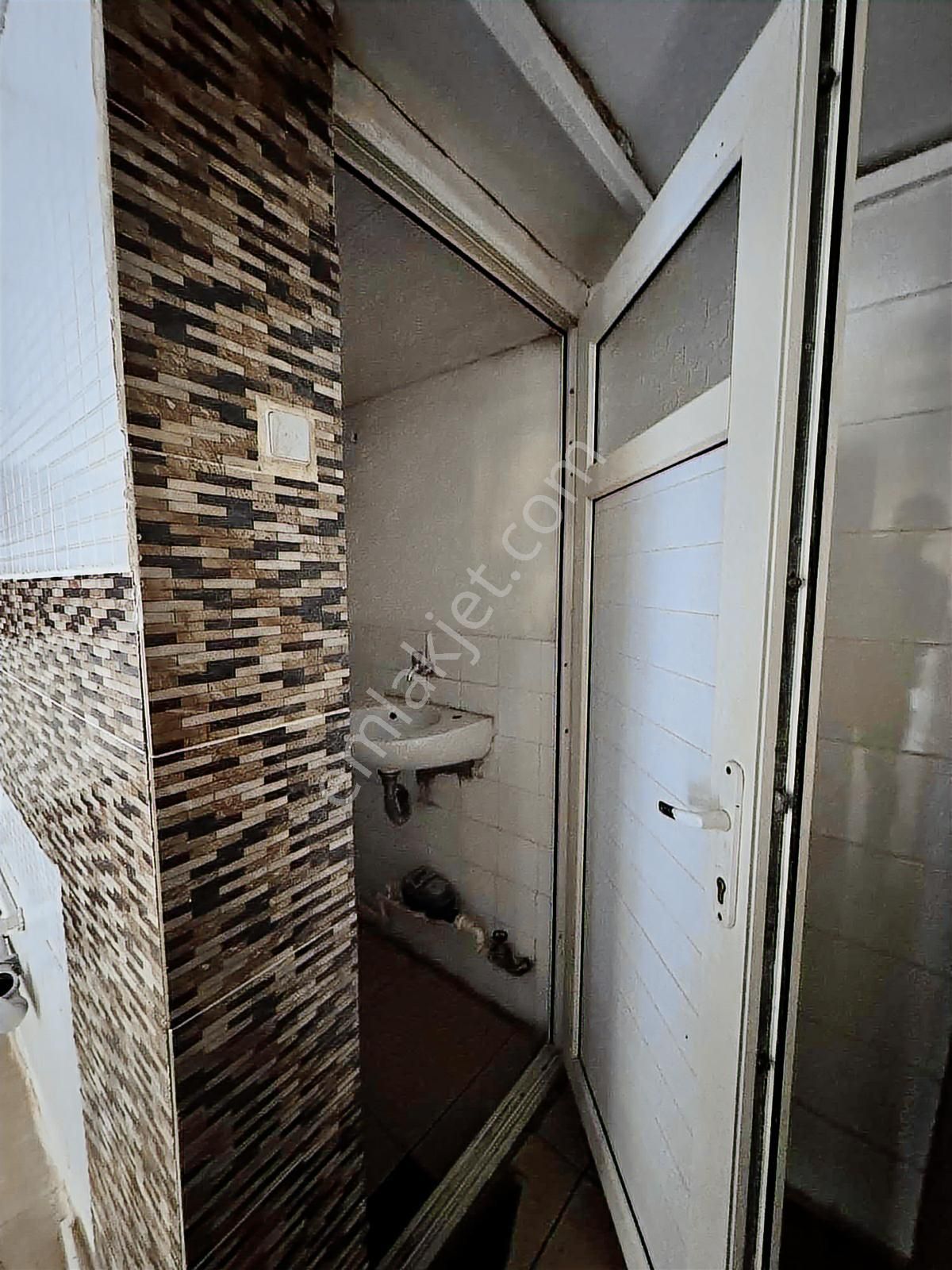 40 M2 Çarşamba Pazarı Yolu Üstünde Kiralık Dükkan - Görsel 2