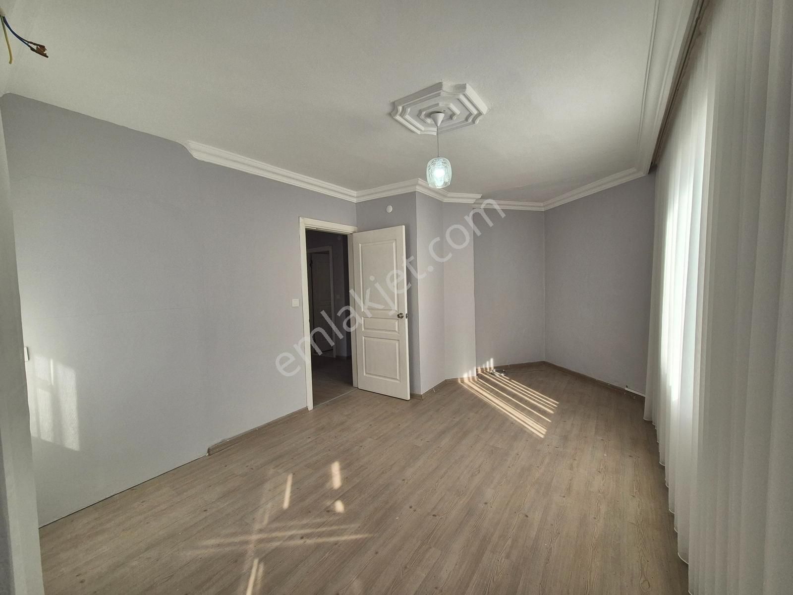 Uncalı Mahallesi Orçam Sit.'de Bakımlı Tadilatlı 3+1 Kiralık - Görsel 35