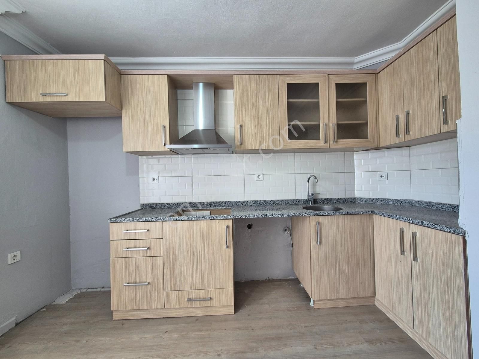 Uncalı Mahallesi Orçam Sit.'de Bakımlı Tadilatlı 3+1 Kiralık - Görsel 15