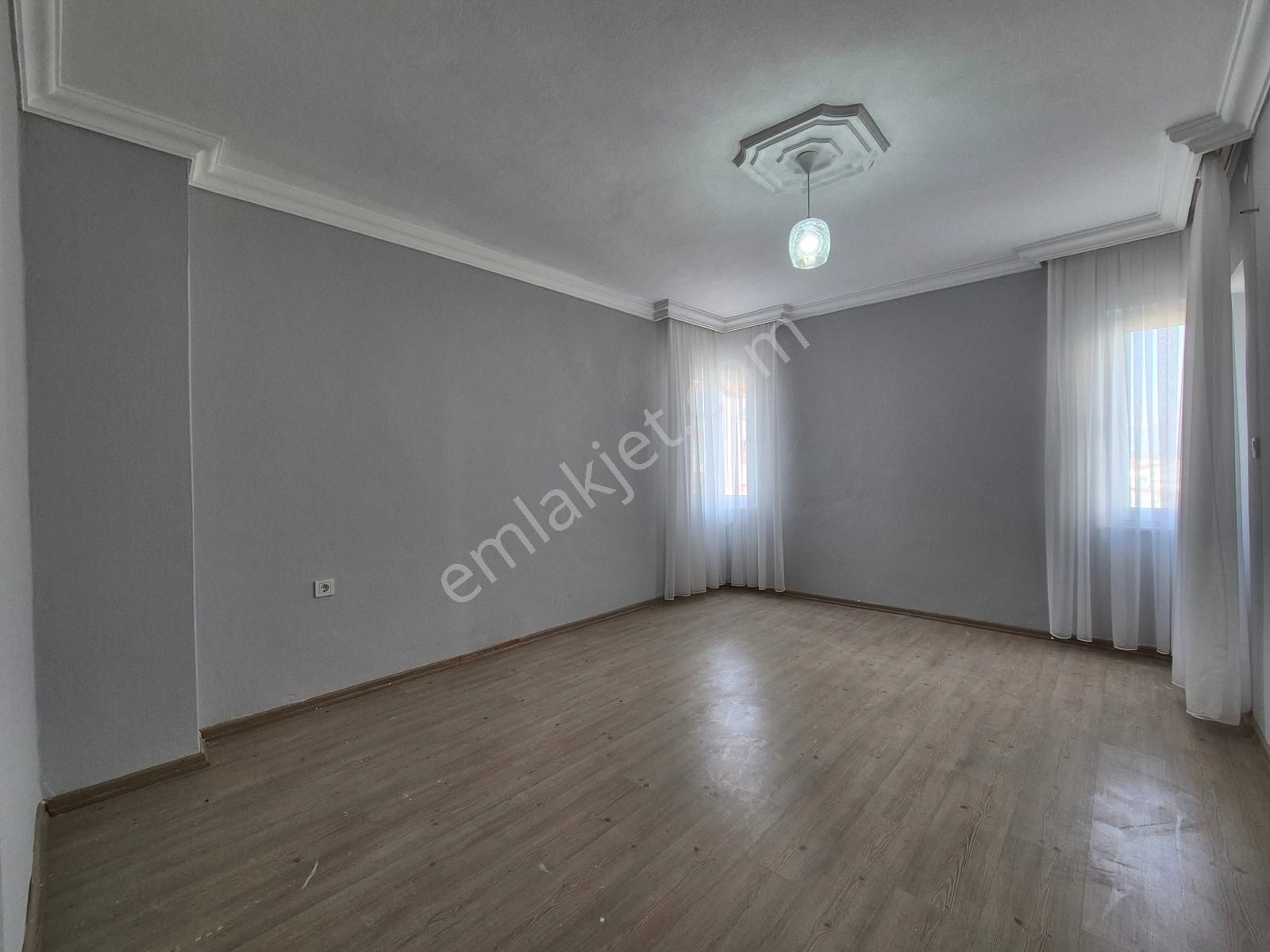 Uncalı Mahallesi Orçam Sit.'de Bakımlı Tadilatlı 3+1 Kiralık - Görsel 28