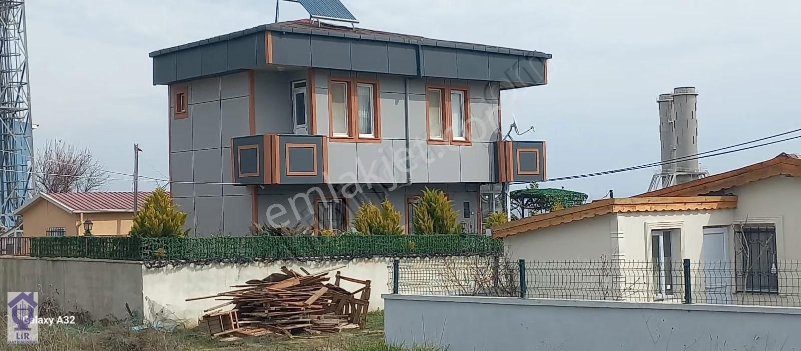 Sultanköy De Deniz Manzaralı Güzel Konum Da Satılık Villa
