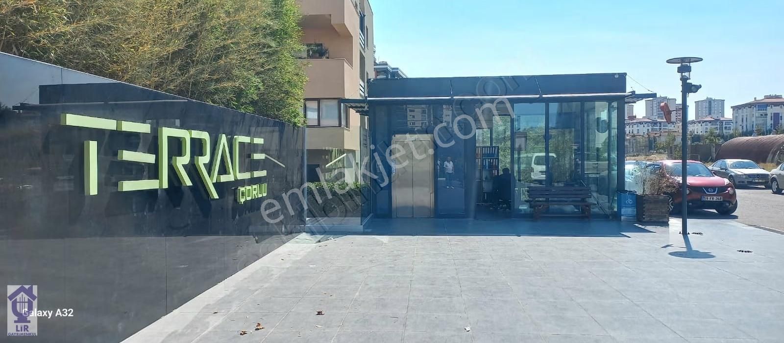 Lir Gayrimenkulden Emlaklar Konutları Terrace Evler De 3+1 Daire