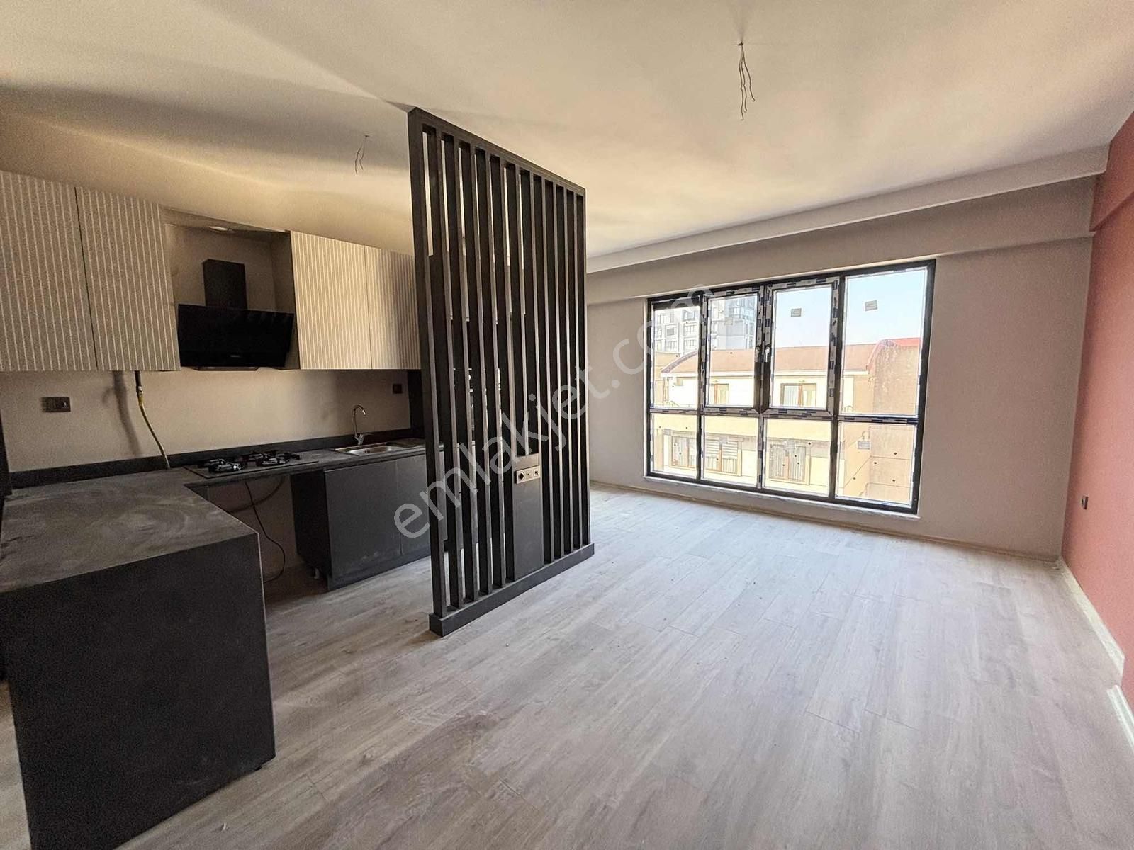 Rw Land 23 Nisan Btg Meva Manzaralı Arakat 2+1 Geniş Tip Daire - Görsel 4