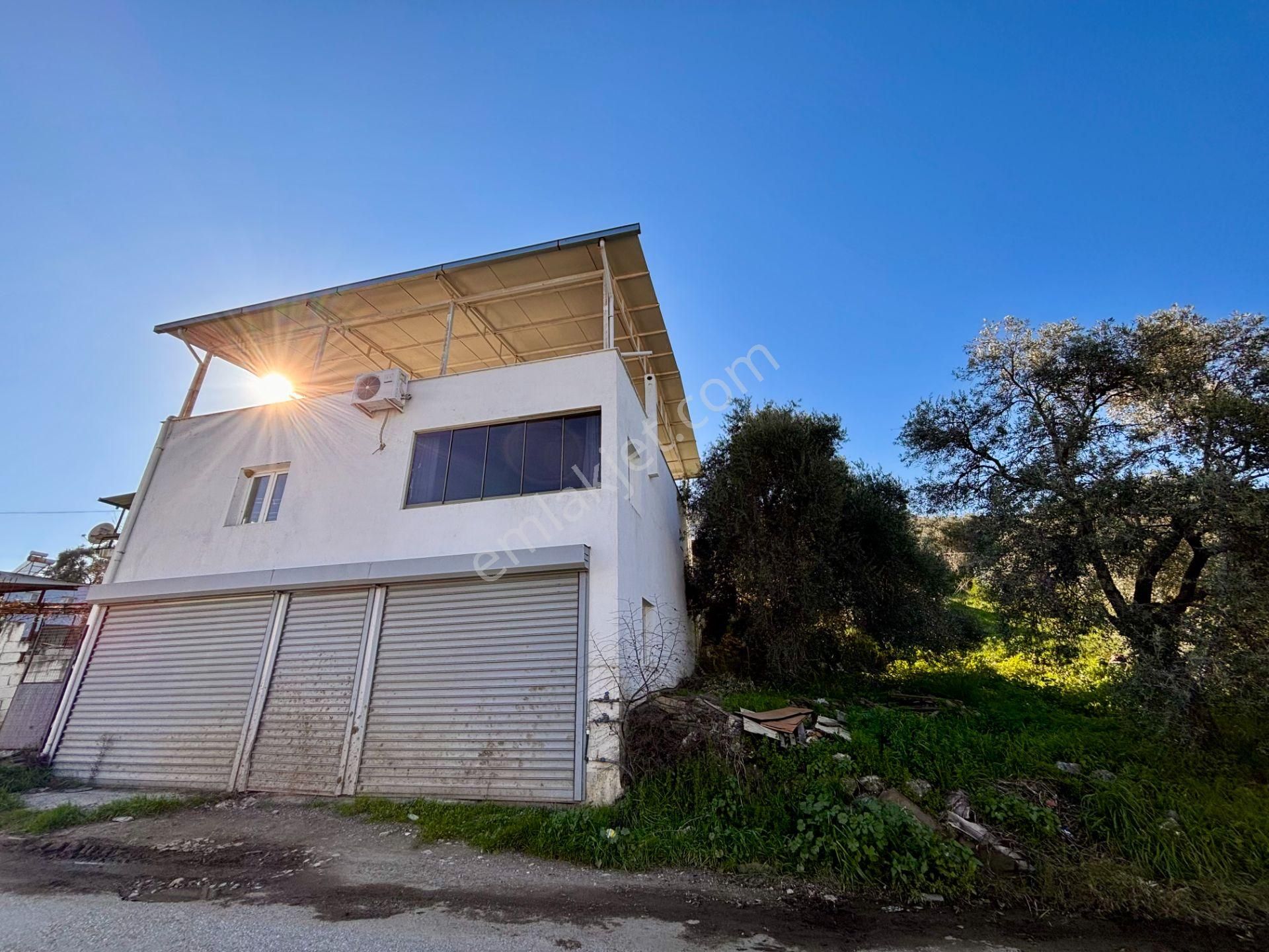 Muğla Milas Ovakışlacık’ta Ruhsatlı İki Ayrı Konut Bulunan 573 M² Arsa - Görsel 2