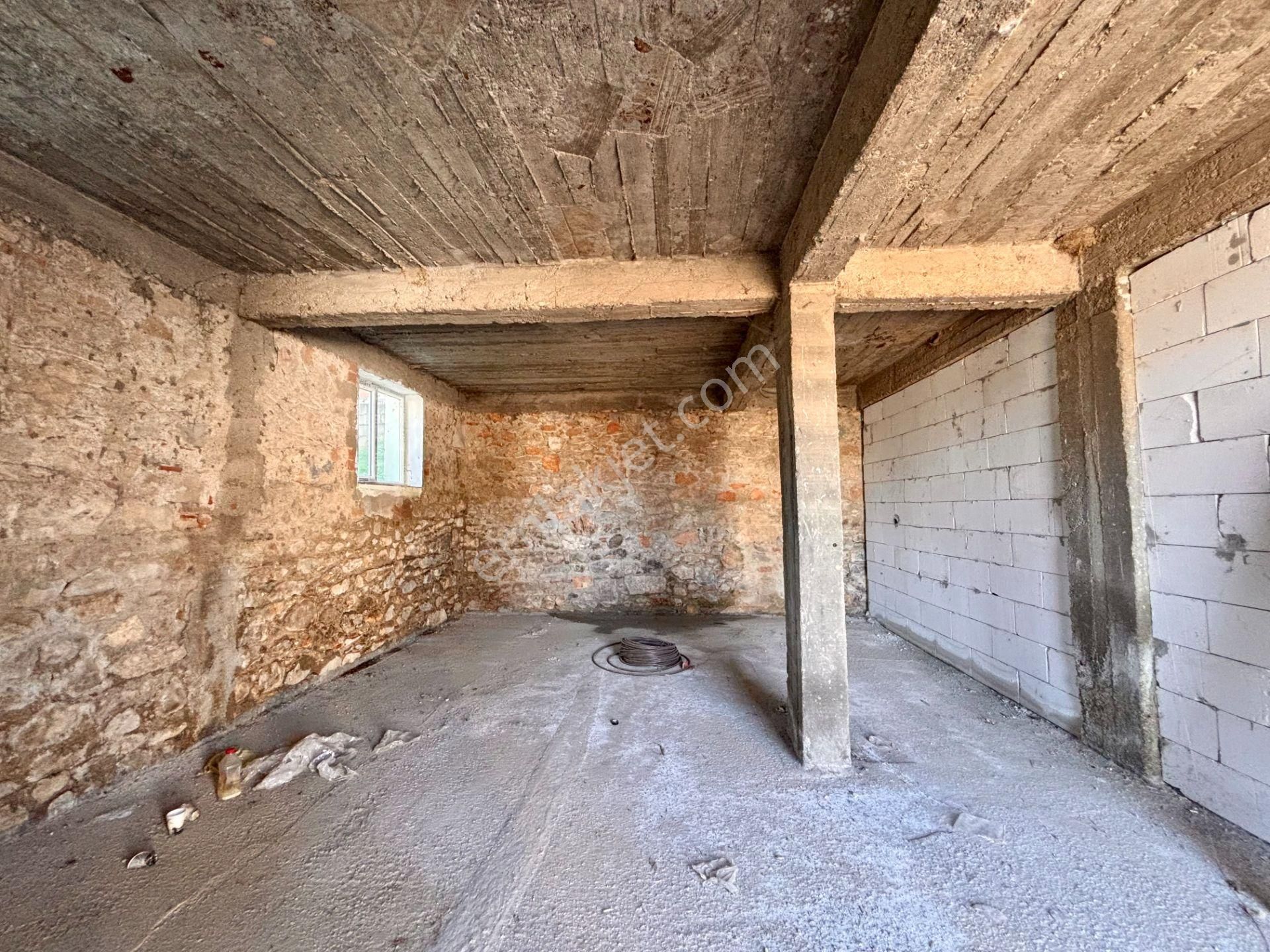 Muğla Milas Ovakışlacık’ta Ruhsatlı İki Ayrı Konut Bulunan 573 M² Arsa - Görsel 35