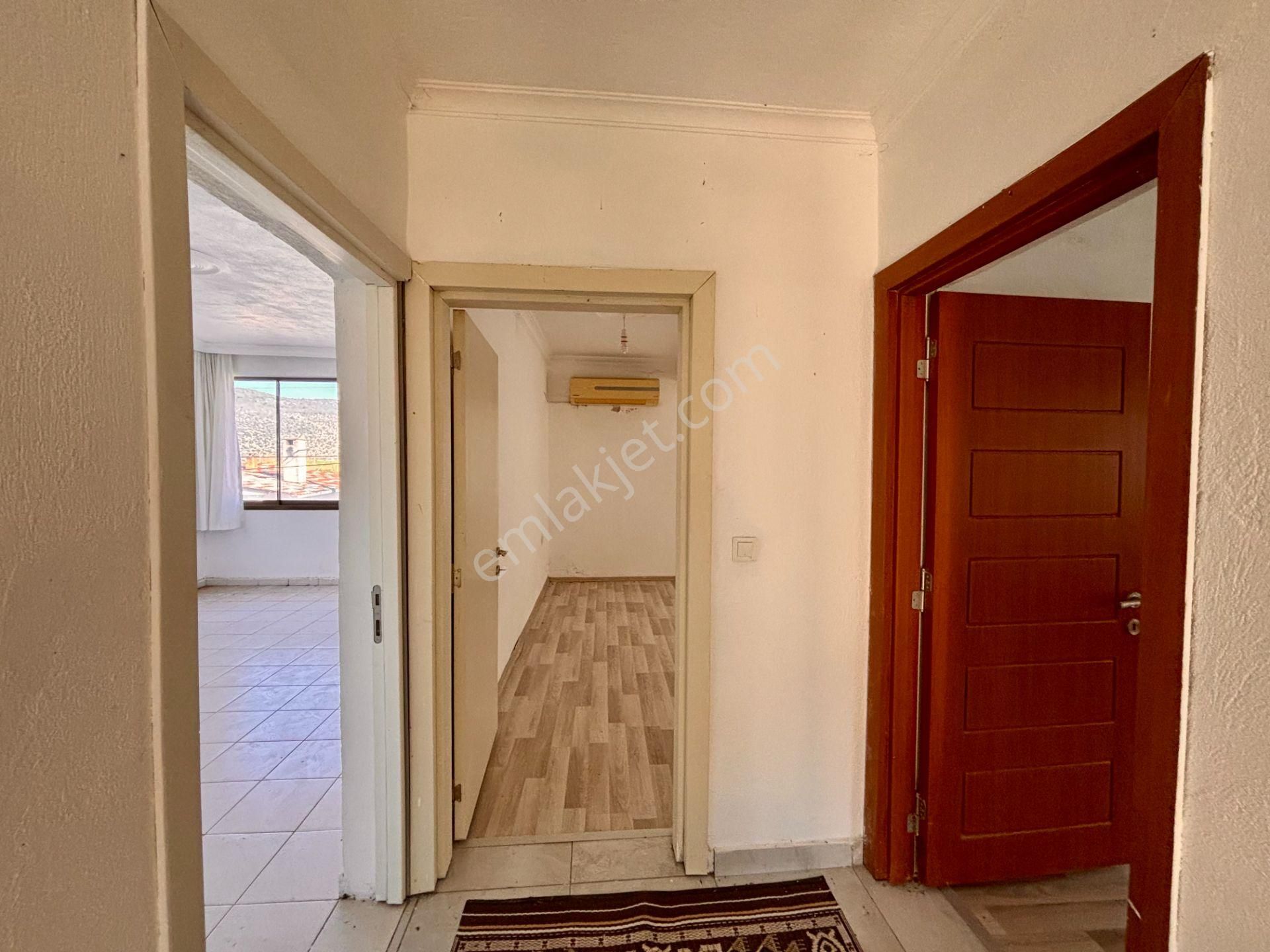 Muğla Milas Ovakışlacık’ta Ruhsatlı İki Ayrı Konut Bulunan 573 M² Arsa - Görsel 17