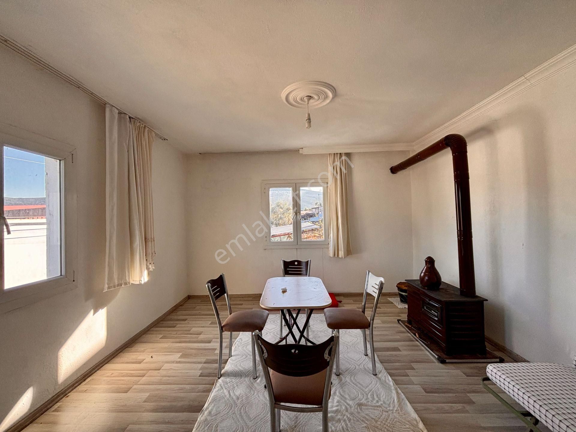 Muğla Milas Ovakışlacık’ta Ruhsatlı İki Ayrı Konut Bulunan 573 M² Arsa - Görsel 13