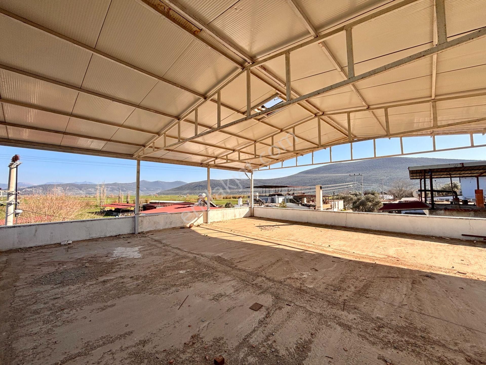 Muğla Milas Ovakışlacık’ta Ruhsatlı İki Ayrı Konut Bulunan 573 M² Arsa - Görsel 29