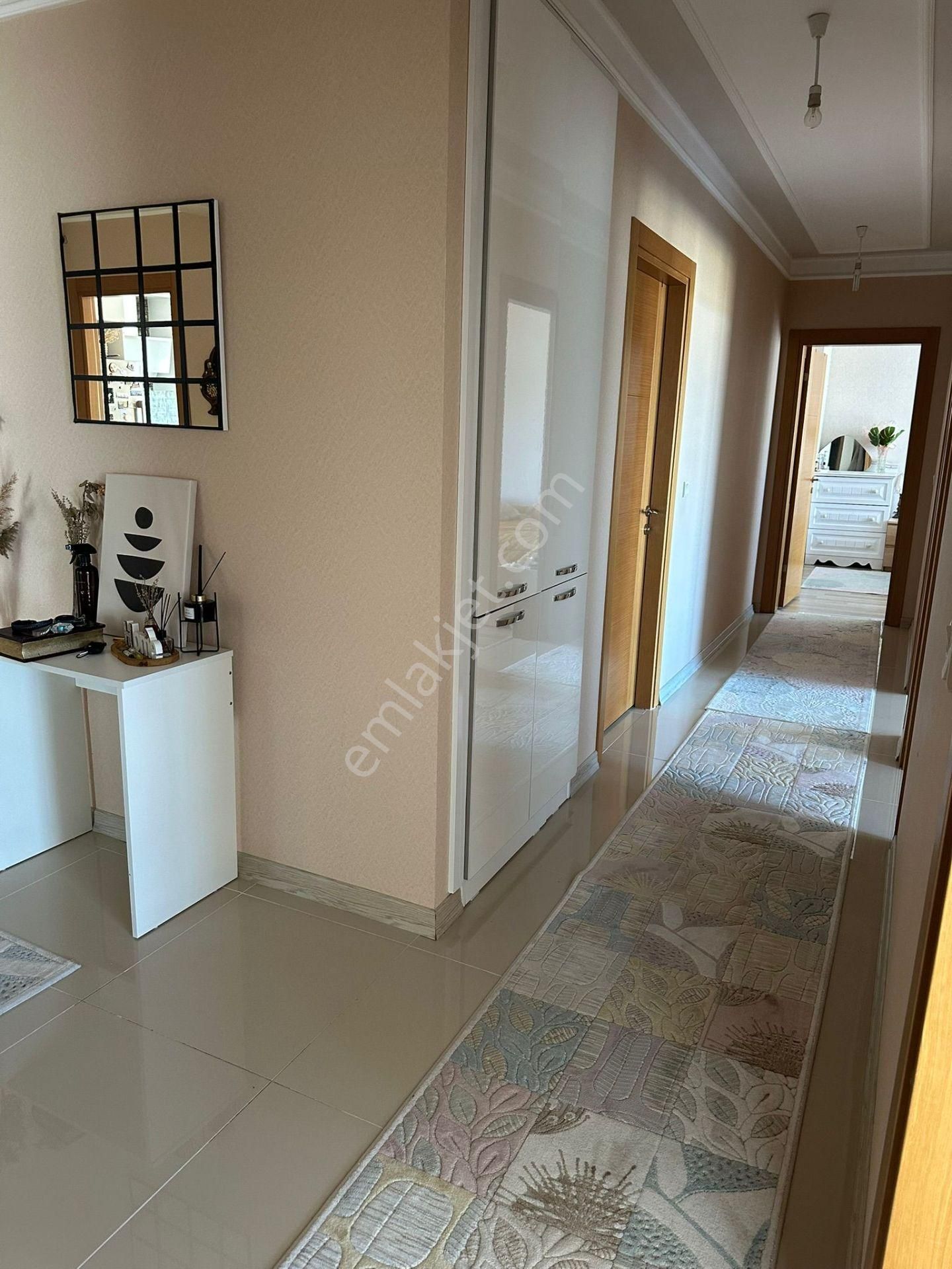 Kalecik Emlak'tan İki Bloklu Sitede 7.kat Kredi Limitsiz 4+1 Daire - Görsel 17