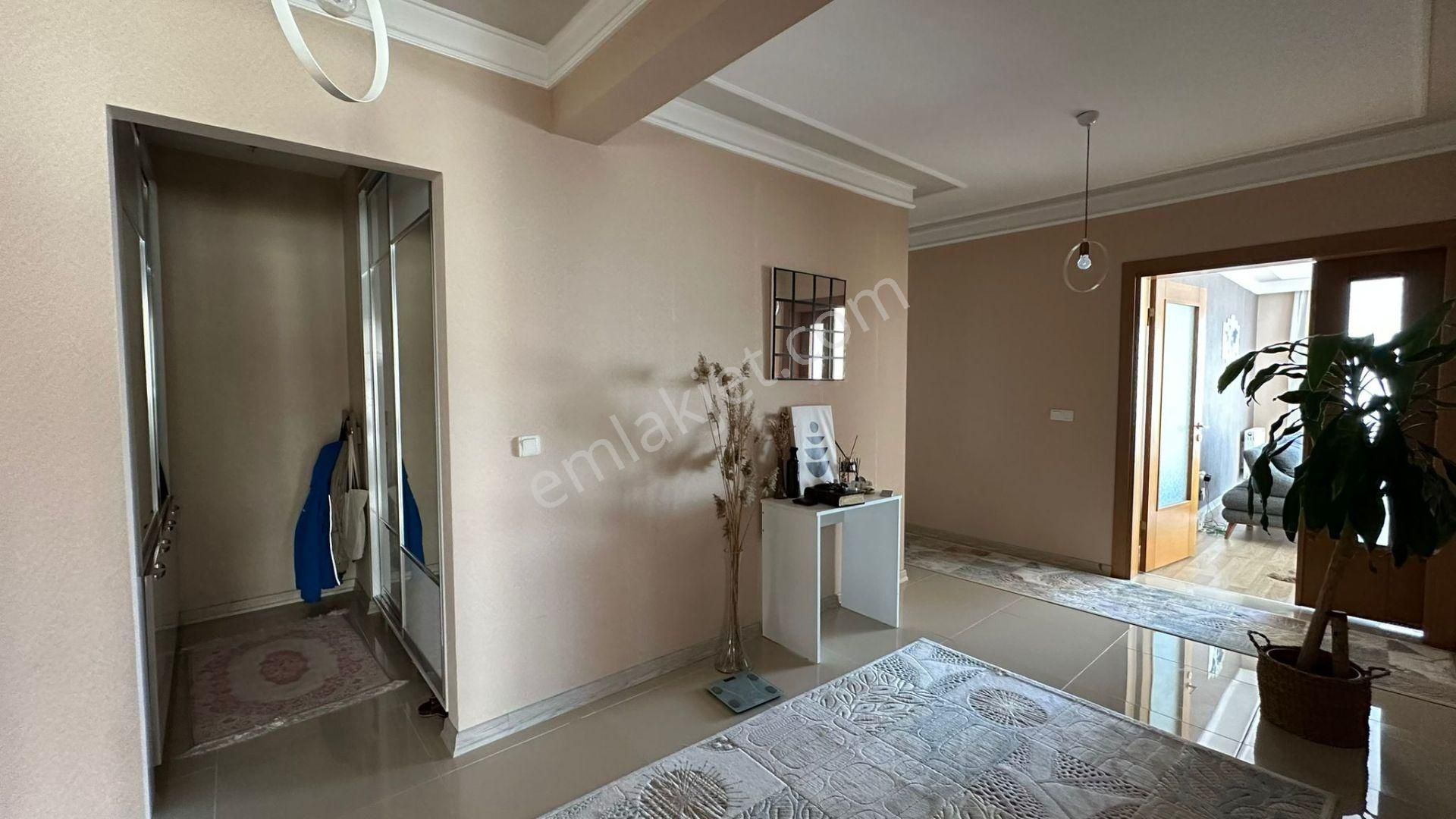 Kalecik Emlak'tan İki Bloklu Sitede 7.kat Kredi Limitsiz 4+1 Daire - Görsel 18