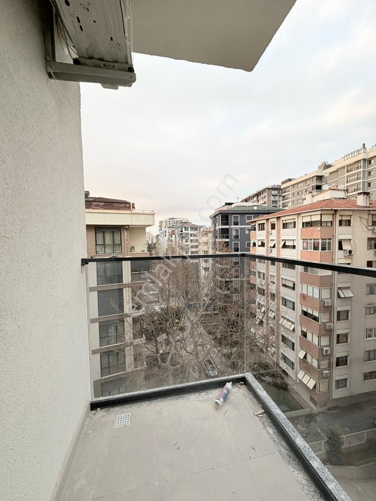 Utkudan Suadiye Kavisli Sokakta Sıfır Binada Satılık 2+1 Daire - Görsel 14