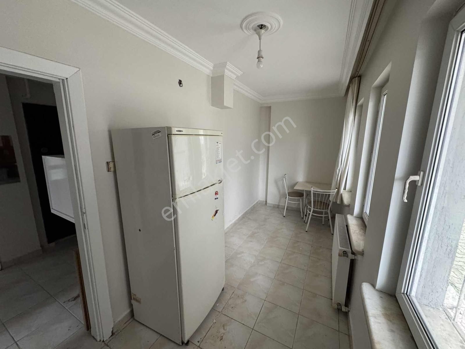 Görüklede Kiralık Daire Merkezi Konumda 2+1 Kısmi Eşyalı - Görsel 3