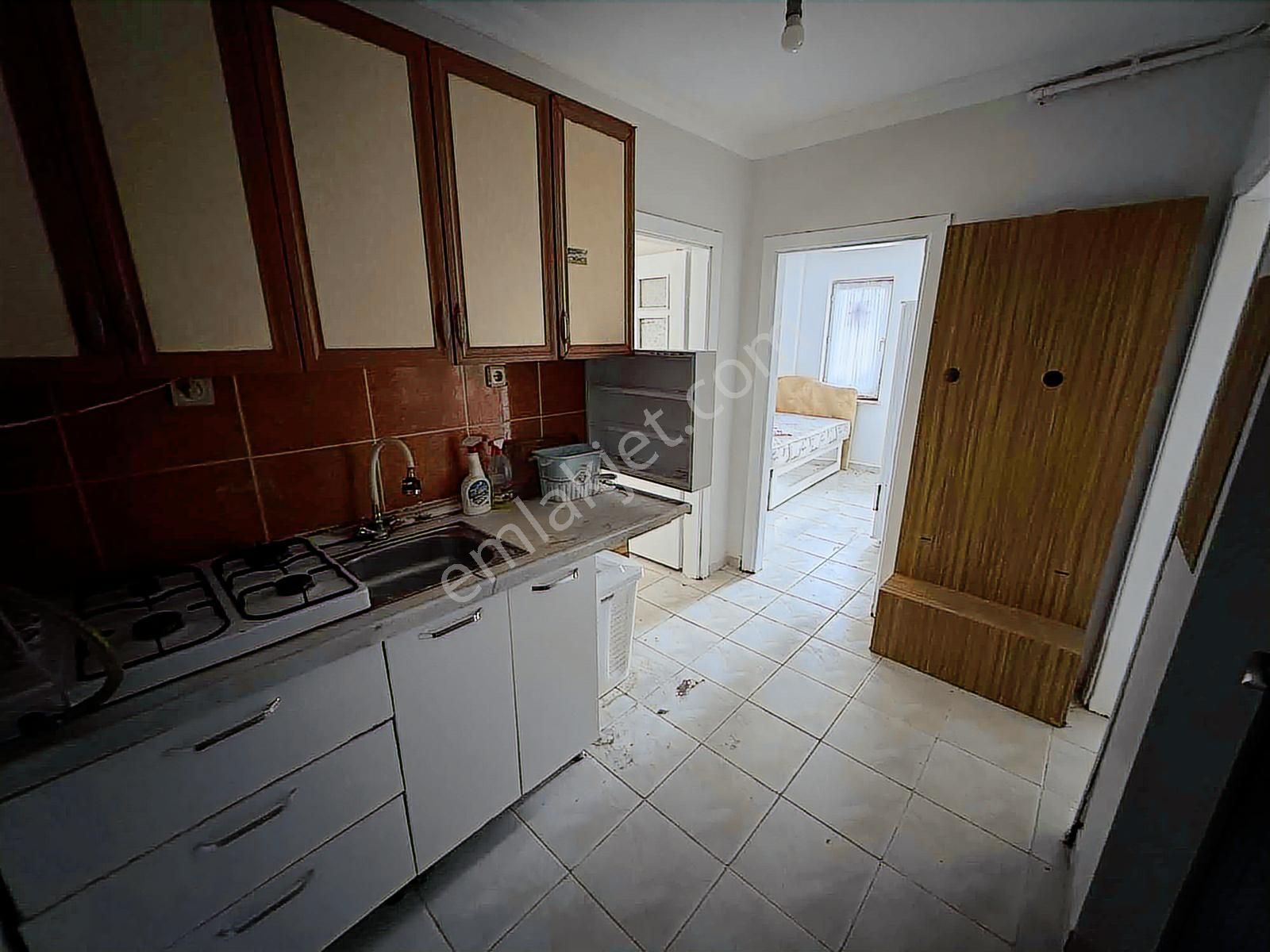 Görüklede Kiralık Daire Merkezi Konumda 2+1 Kısmi Eşyalı - Görsel 2