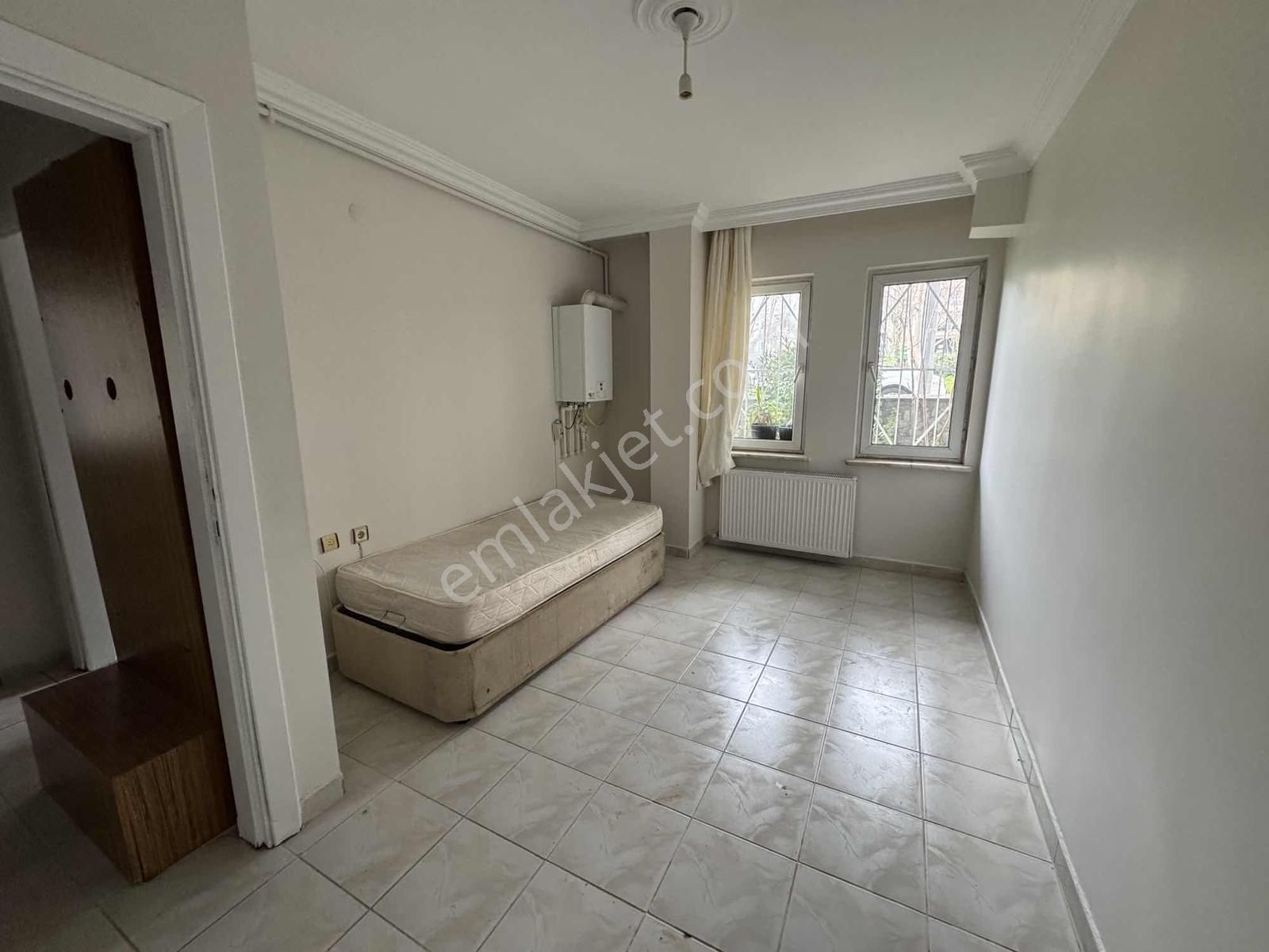 Görüklede Kiralık Daire Merkezi Konumda 2+1 Kısmi Eşyalı - Görsel 5