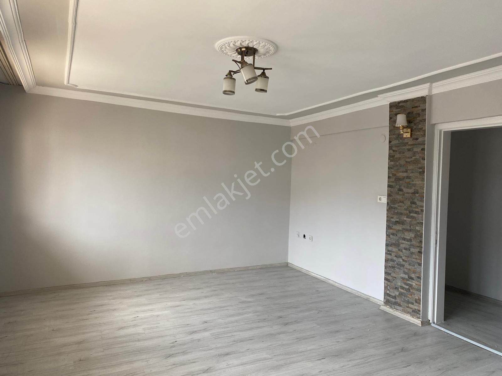 İnönü Mahallesindde Otokent Yakını Tadilatlı 2+1 Ara Kat Daire - Görsel 8