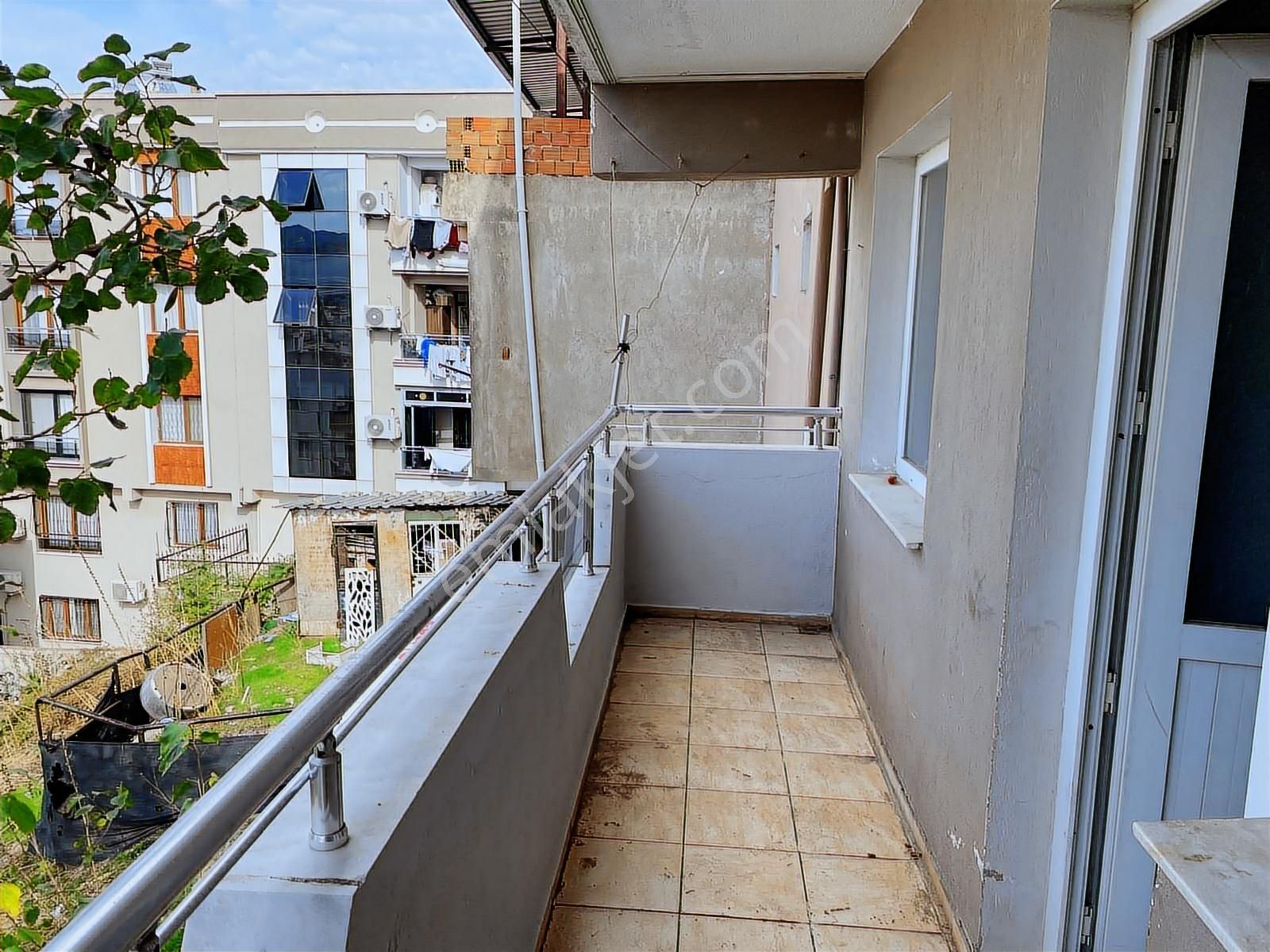 İnönü Mahallesindde Otokent Yakını Tadilatlı 2+1 Ara Kat Daire - Görsel 2