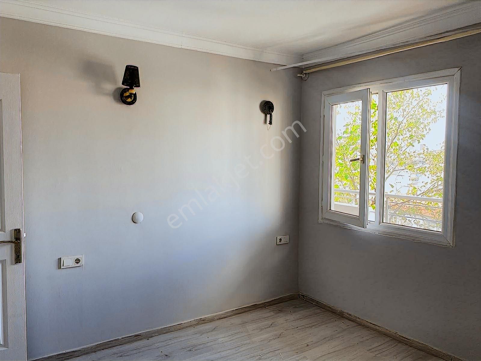 İnönü Mahallesindde Otokent Yakını Tadilatlı 2+1 Ara Kat Daire - Görsel 9