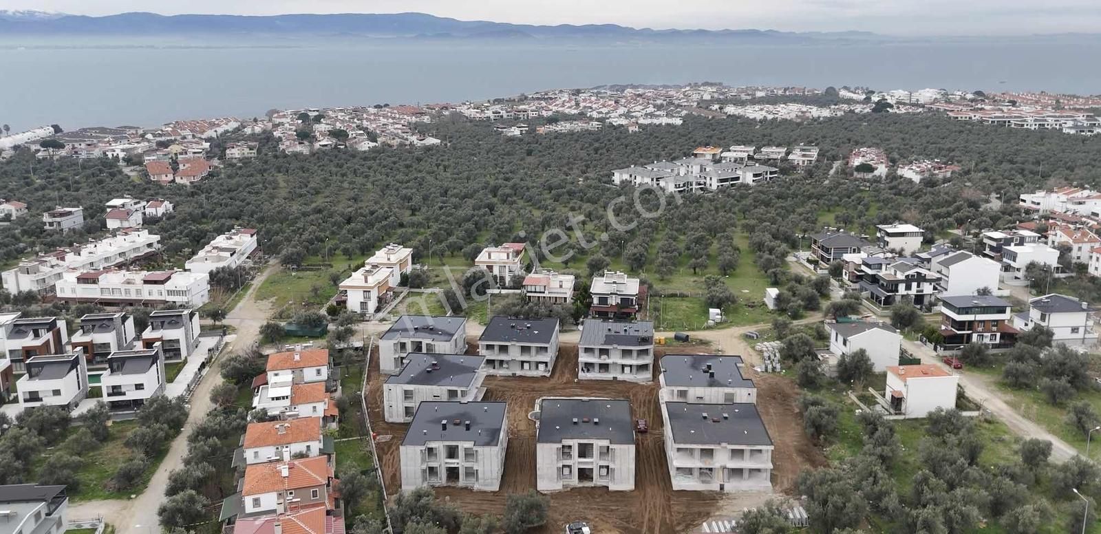 Güre De Pırlanta Bir Sitede 2+1 Geç Kalmayım Tek Erimden