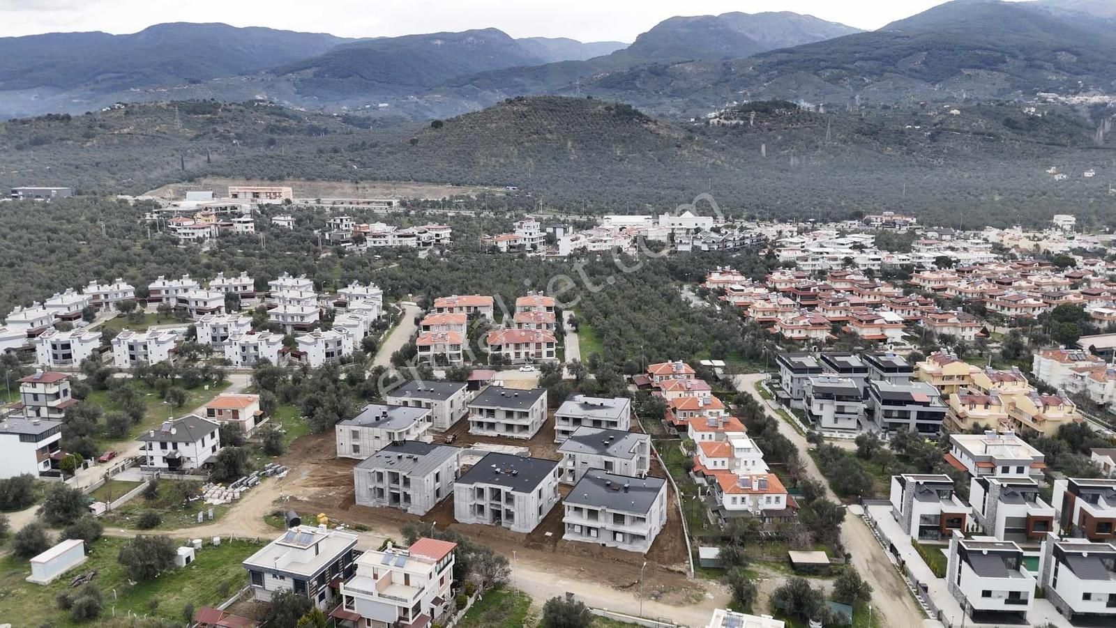 Güre De Pırlanta Bir Sitede 2+1 Geç Kalmayım Tek Erimden - Görsel 8