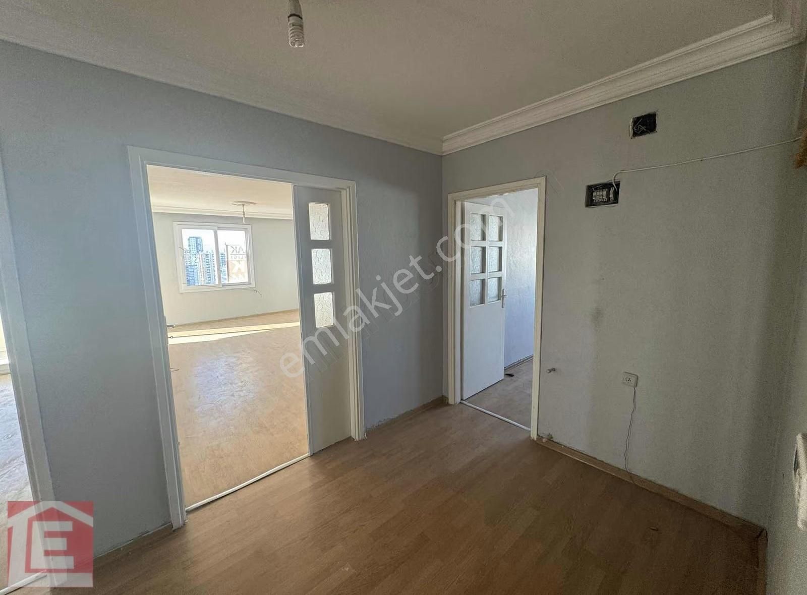 Lider'den Huzurevlerinde Çok Geniş Oturumlu 3 Balkonlu Ferah Ev - Görsel 12