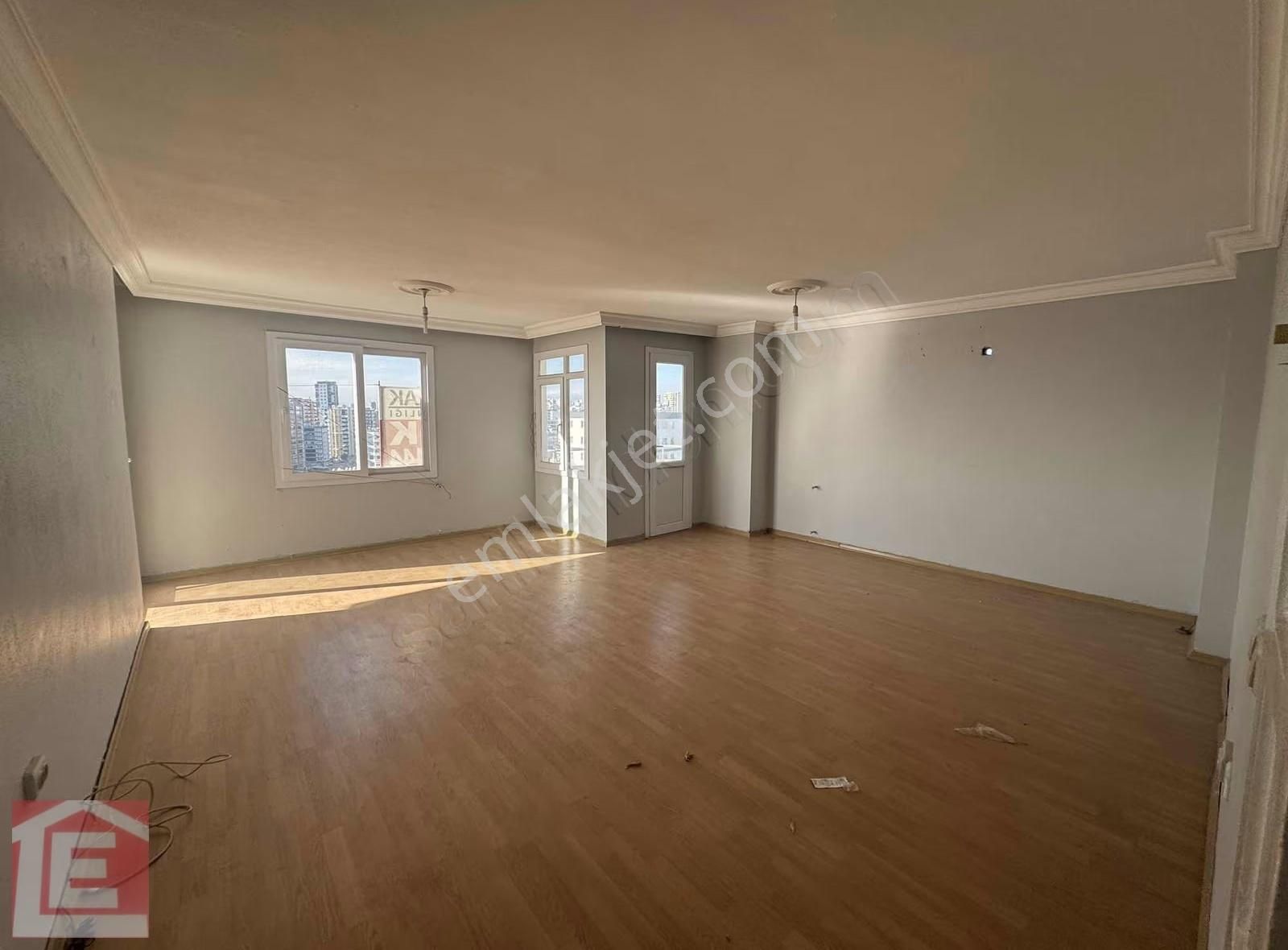 Lider'den Huzurevlerinde Çok Geniş Oturumlu 3 Balkonlu Ferah Ev - Görsel 23