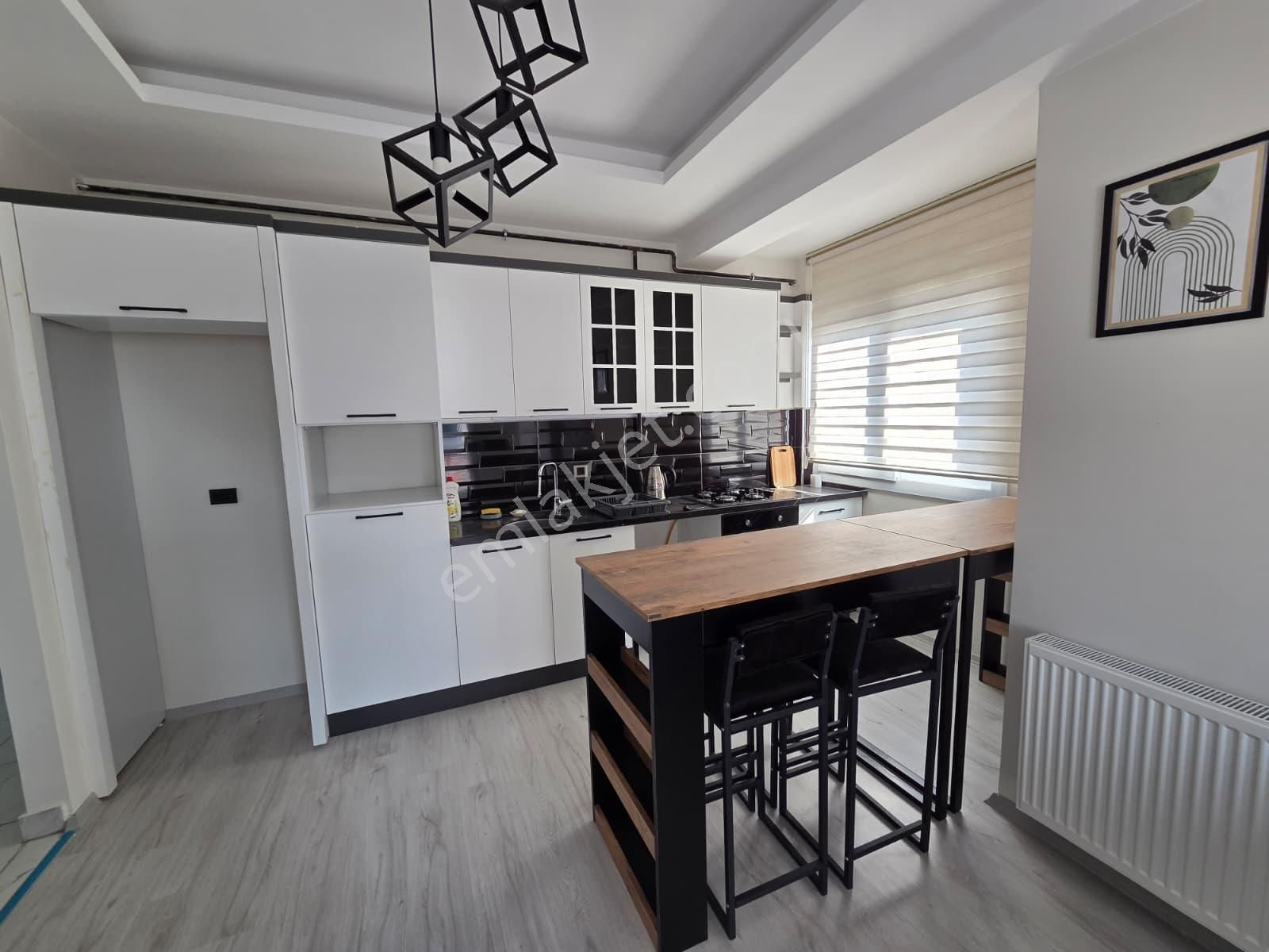 Karınca'dan Deniz Mh'de Sıfır Eşyalı Havuzlu Aylık Ödemeli 3+1 - Görsel 2