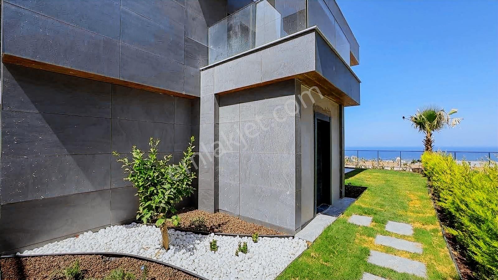 Kuşadası Kadınlar Denizinde Satılık Manzaralı Müstakil Villa - Görsel 26