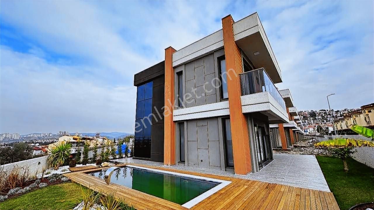 Kuşadası Avm Bölgesinde 4+1 Özel Havuzlu Satılık Müstakil Villa - Görsel 5