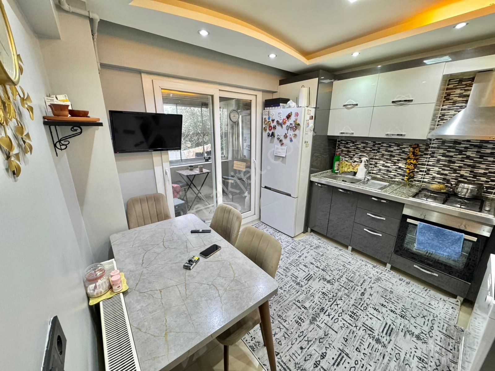 🏡muradiye Mahallesi 🏡 ✅2+1 900m2 5 Katlının Yüksek Zemini ❇️kapalı Mutfak Petek Kombili - Görsel 14