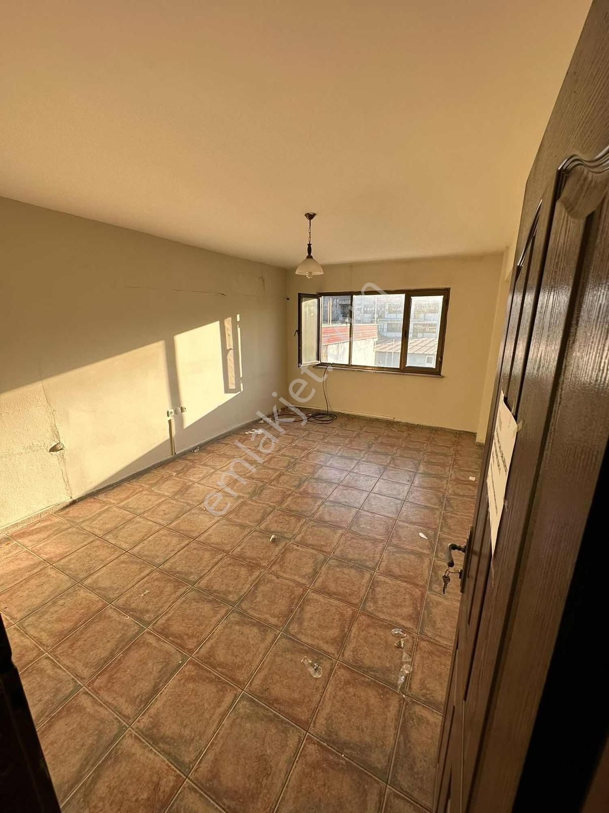 Söke Belediyesinin Karşısında Satılık Ofis Veya Büro - Görsel 2