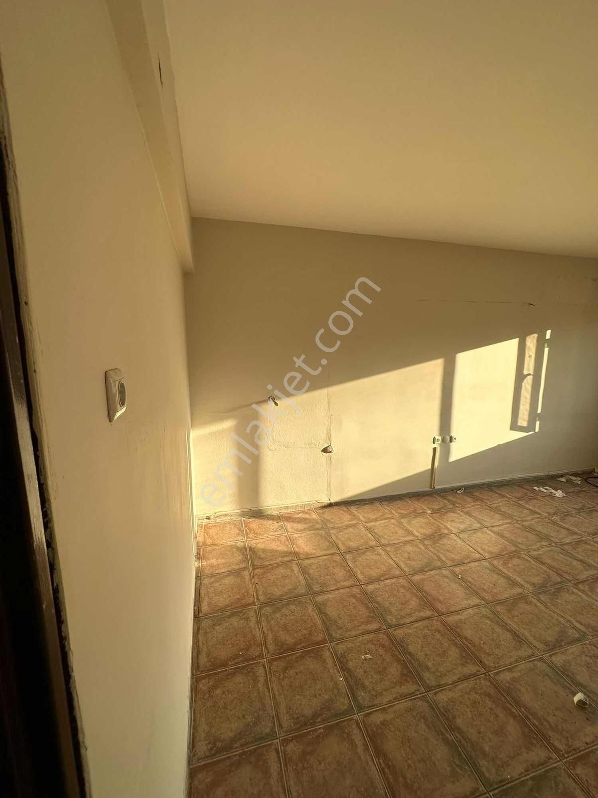 Söke Belediyesinin Karşısında Satılık Ofis Veya Büro - Görsel 6