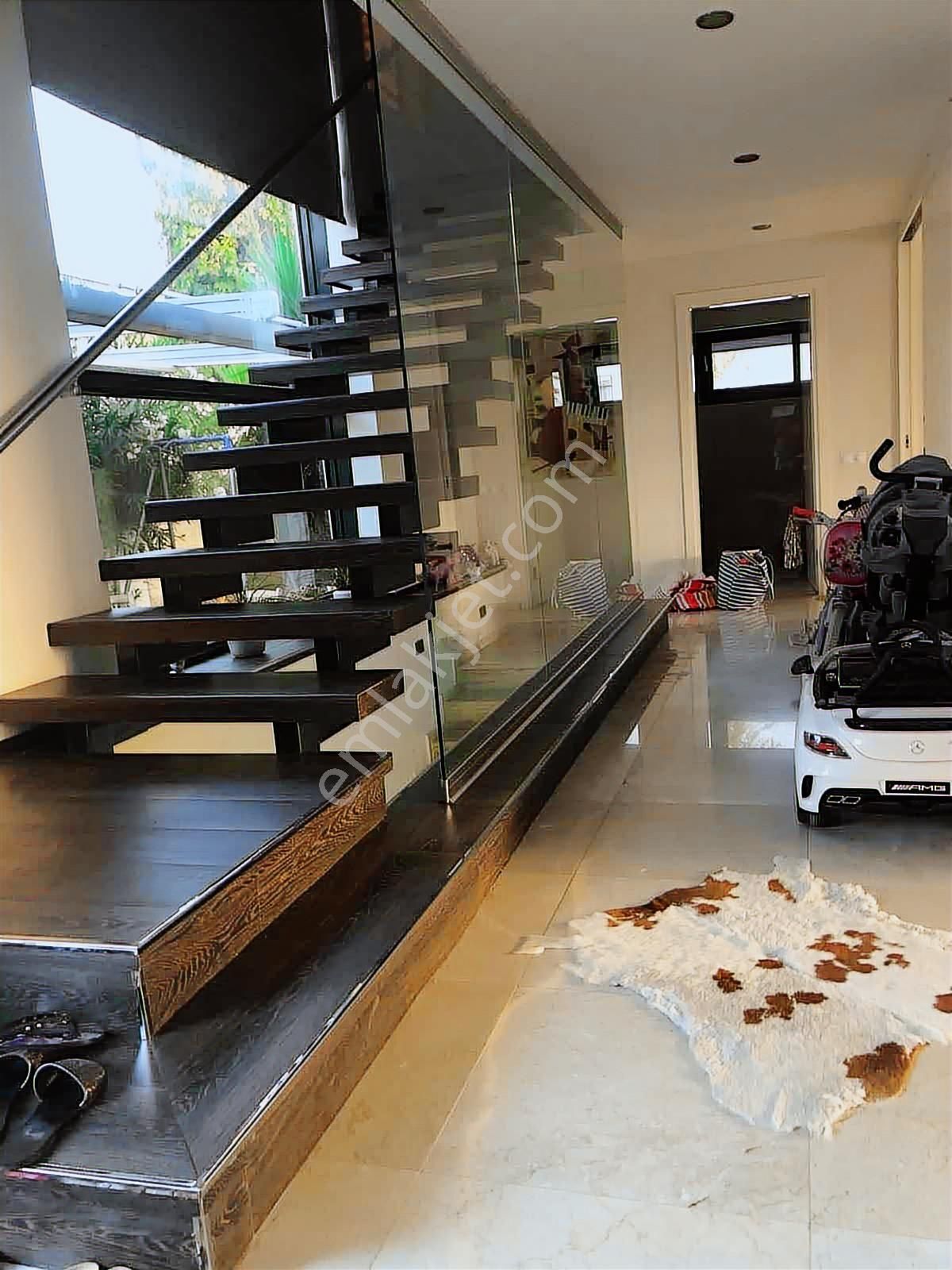 Full Deniz Manzaralı Lüks Satılık Villa - Görsel 28