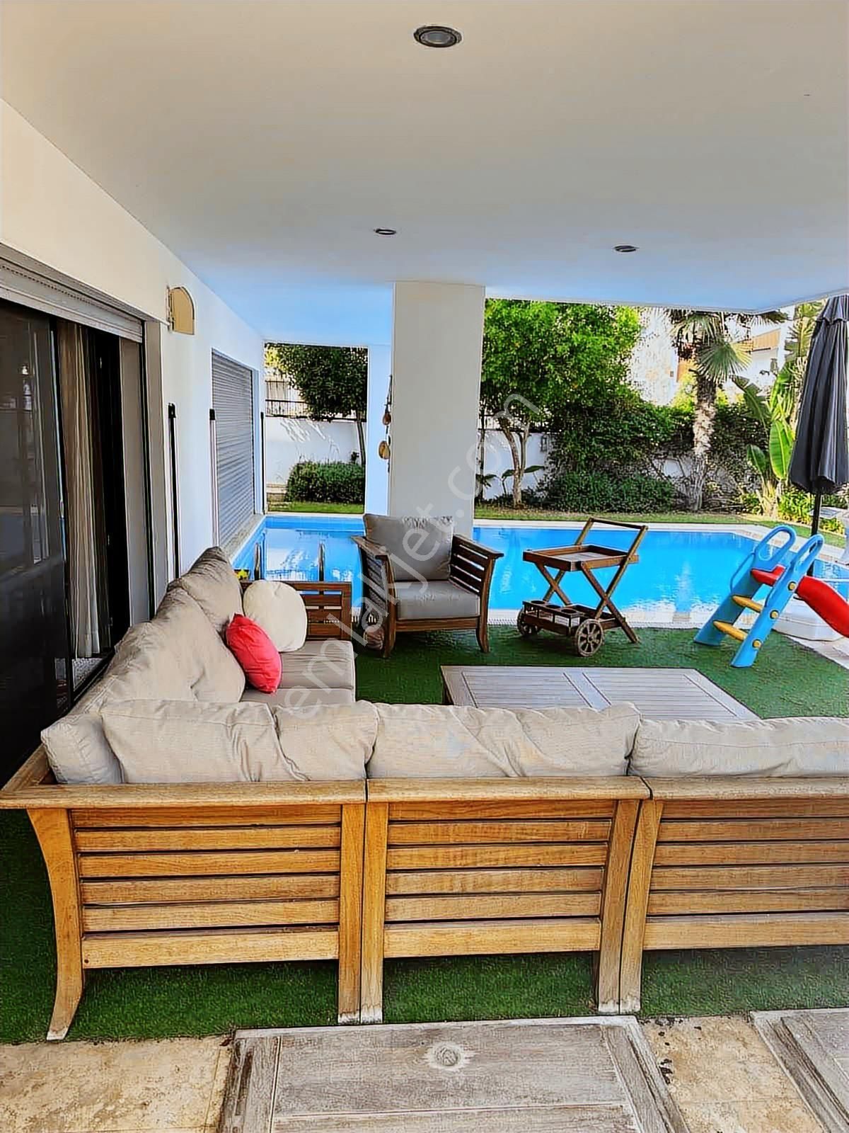 Full Deniz Manzaralı Lüks Satılık Villa - Görsel 21