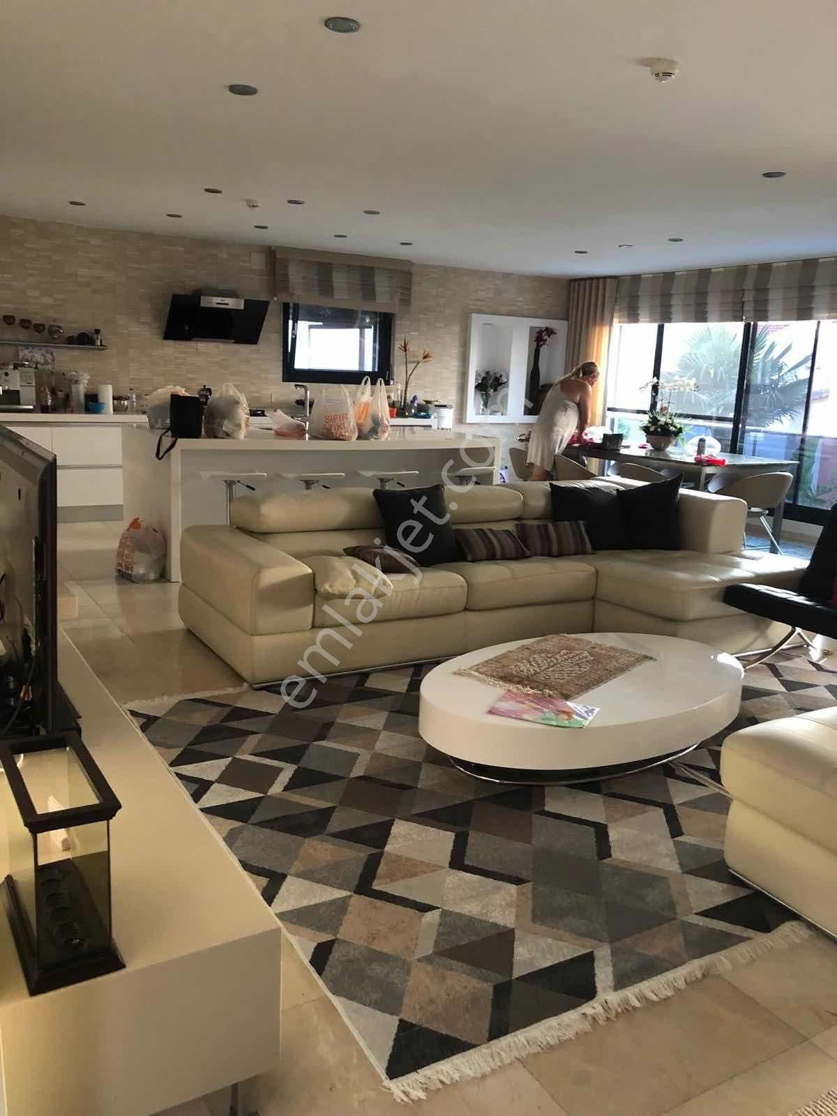 Full Deniz Manzaralı Lüks Satılık Villa - Görsel 24