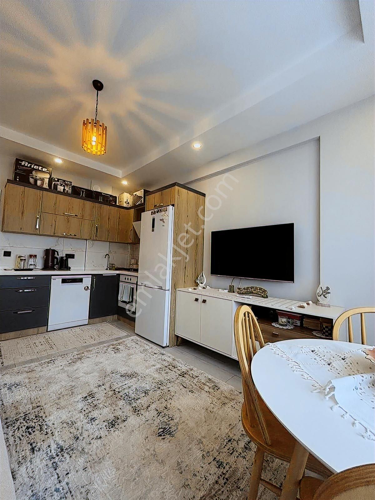 Davutlar Merkezde Eşyalı Satılık 1+1 Daire - Görsel 20