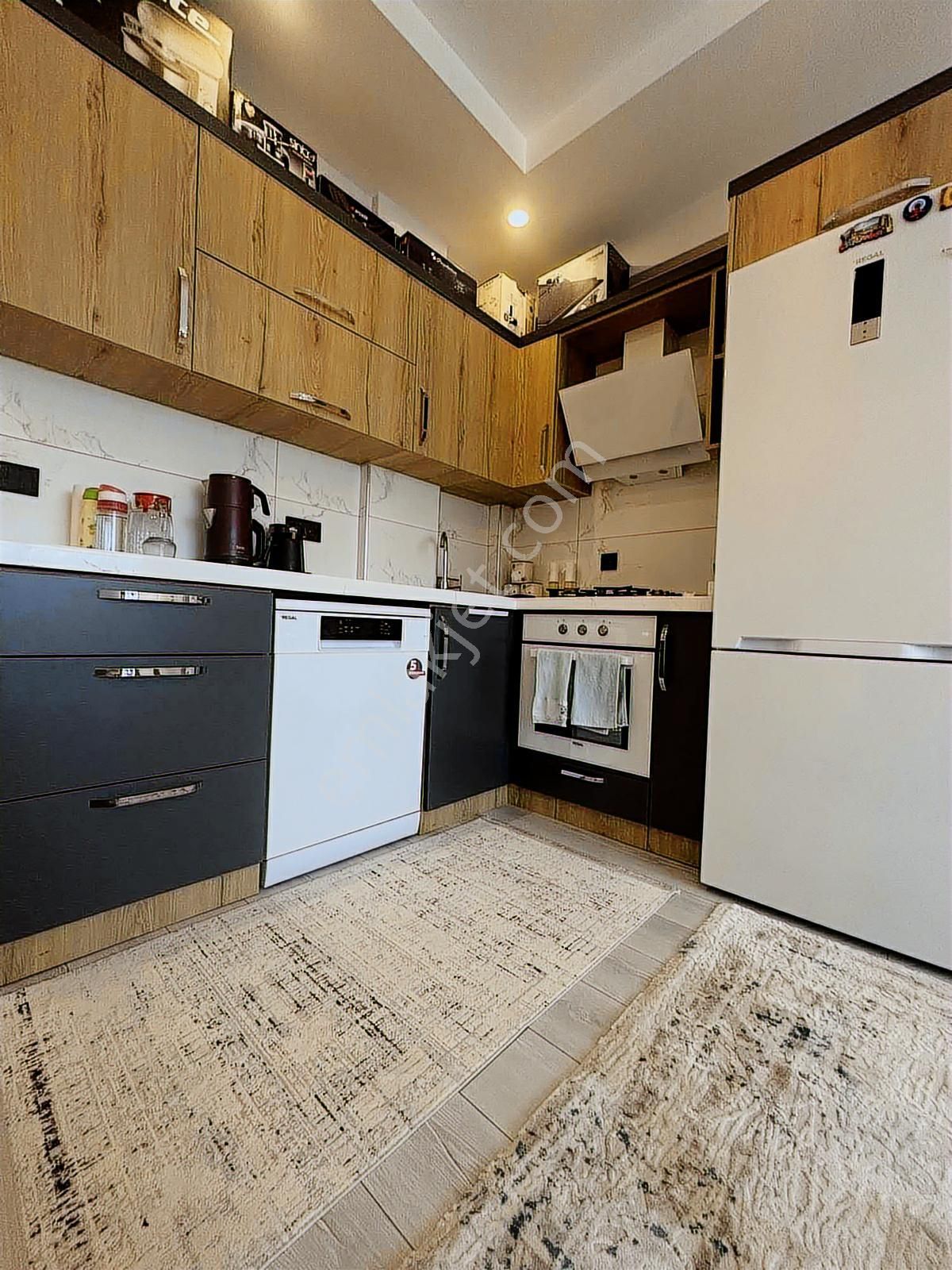 Davutlar Merkezde Eşyalı Satılık 1+1 Daire - Görsel 5